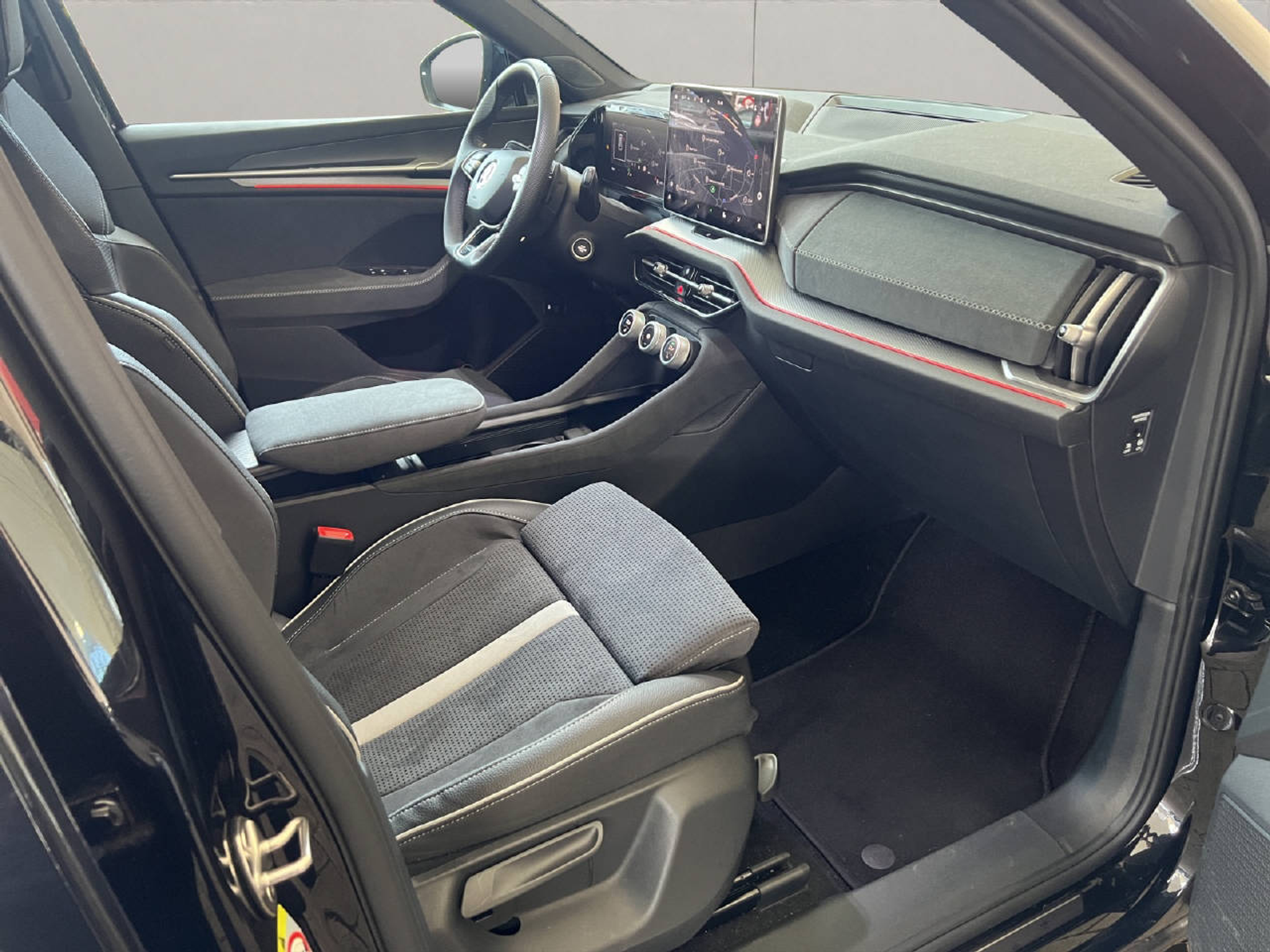 listing desktop thumbnail image 11