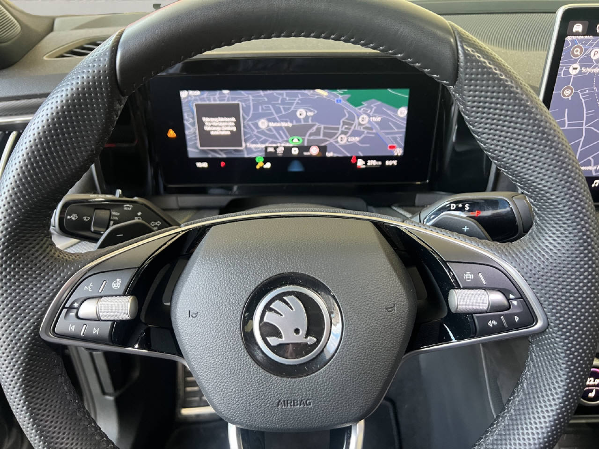 listing desktop thumbnail image 14