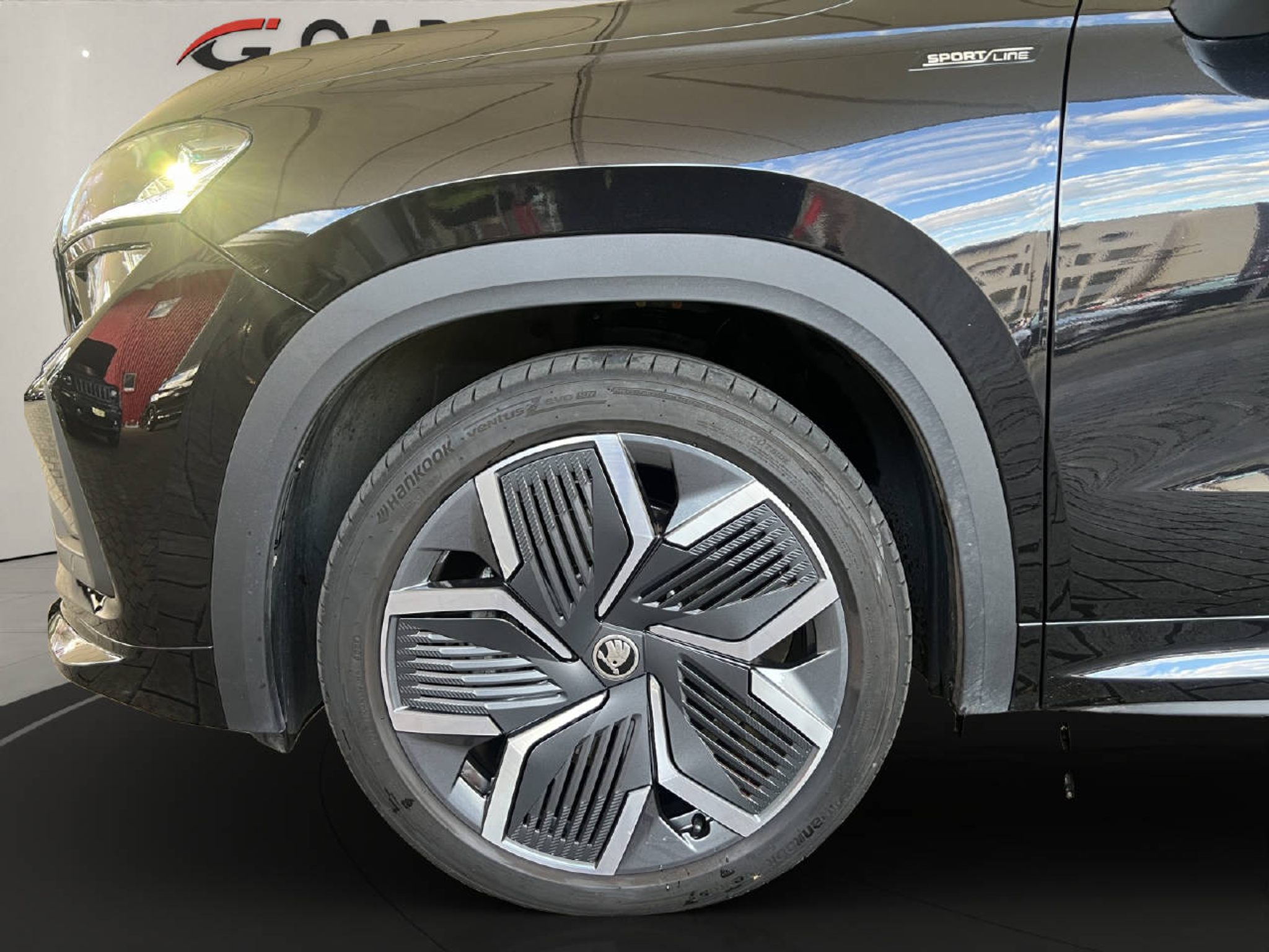 listing desktop thumbnail image 8