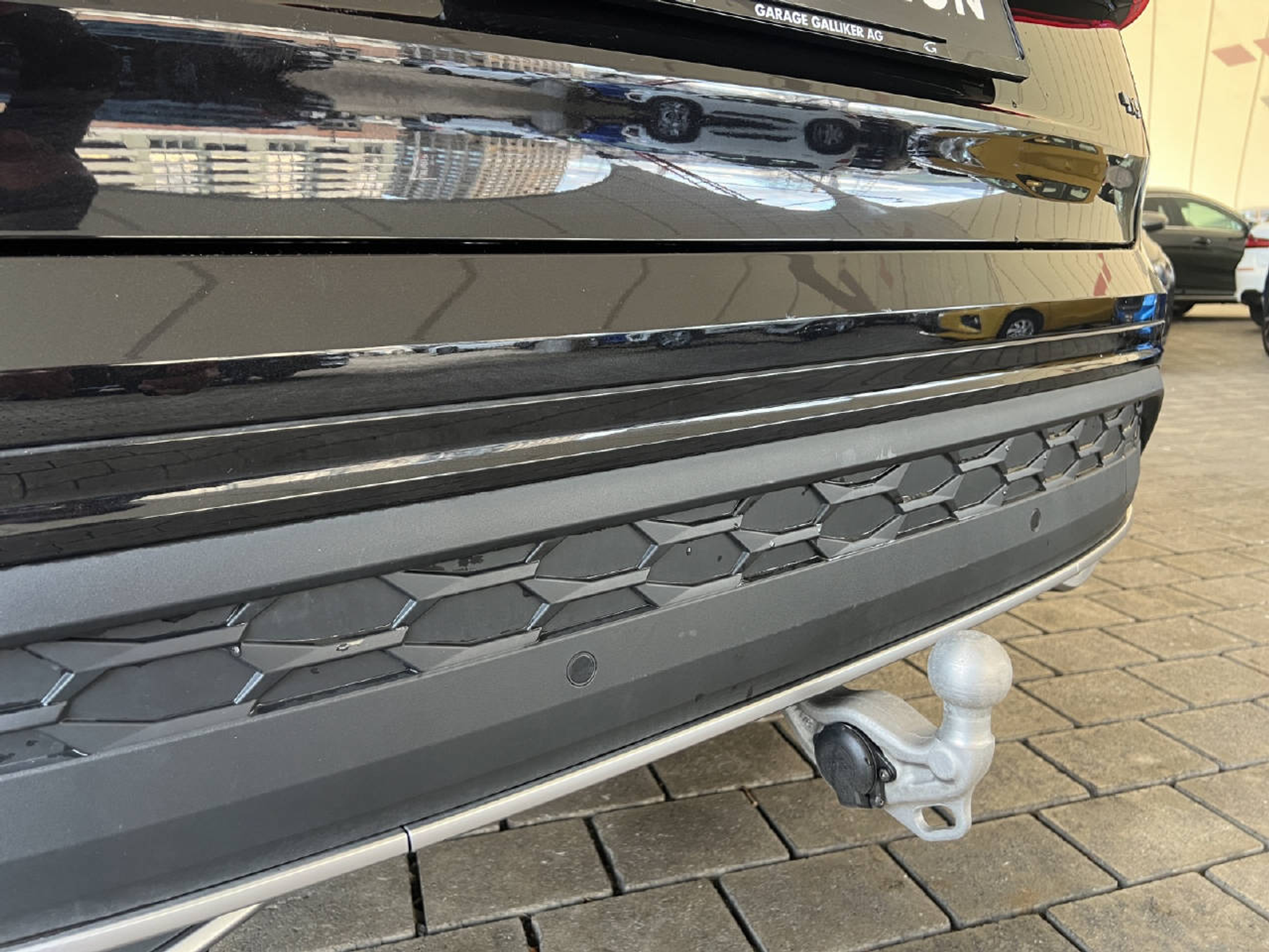 listing desktop thumbnail image 20