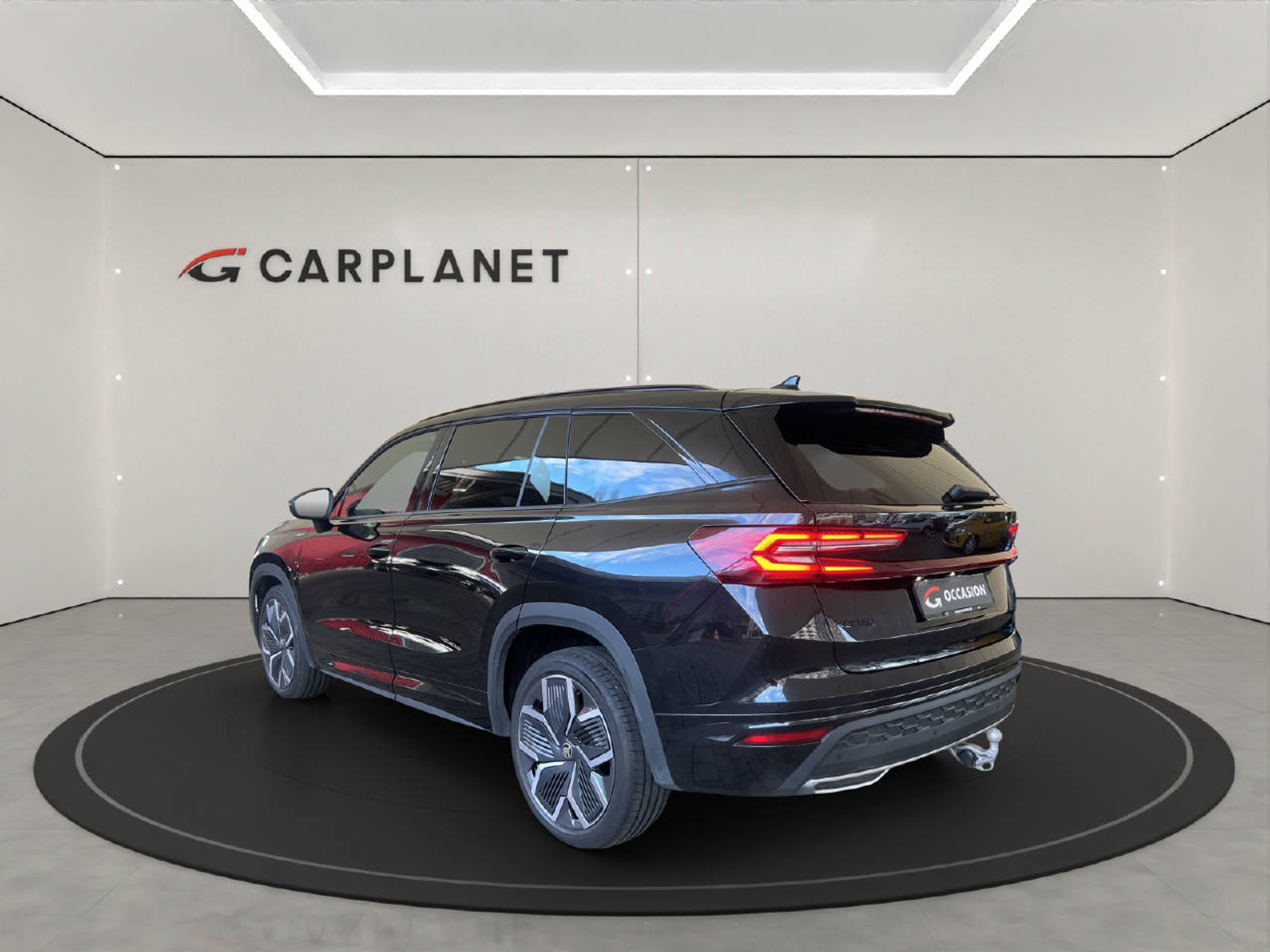 listing desktop thumbnail image 3