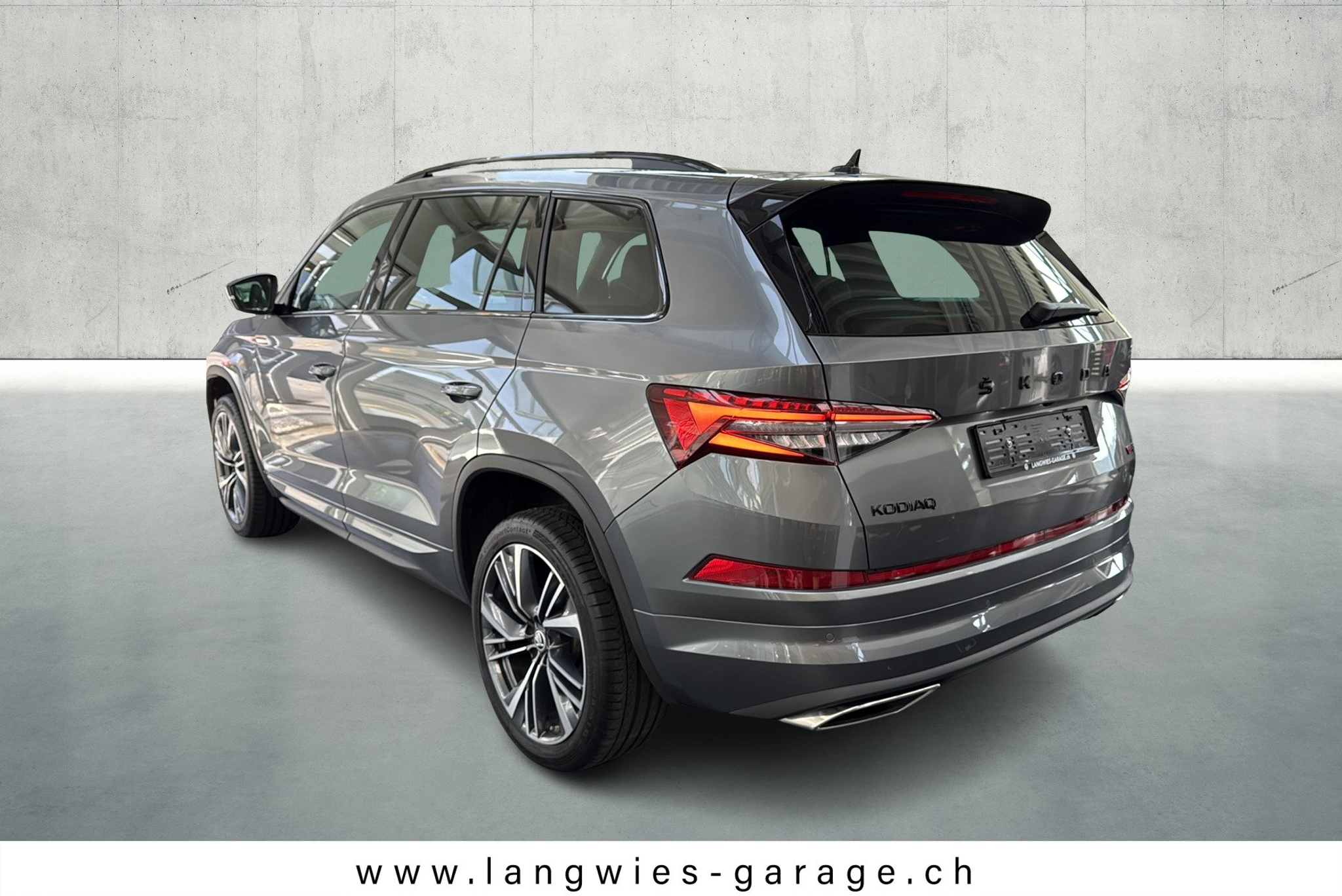 listing desktop thumbnail image 2