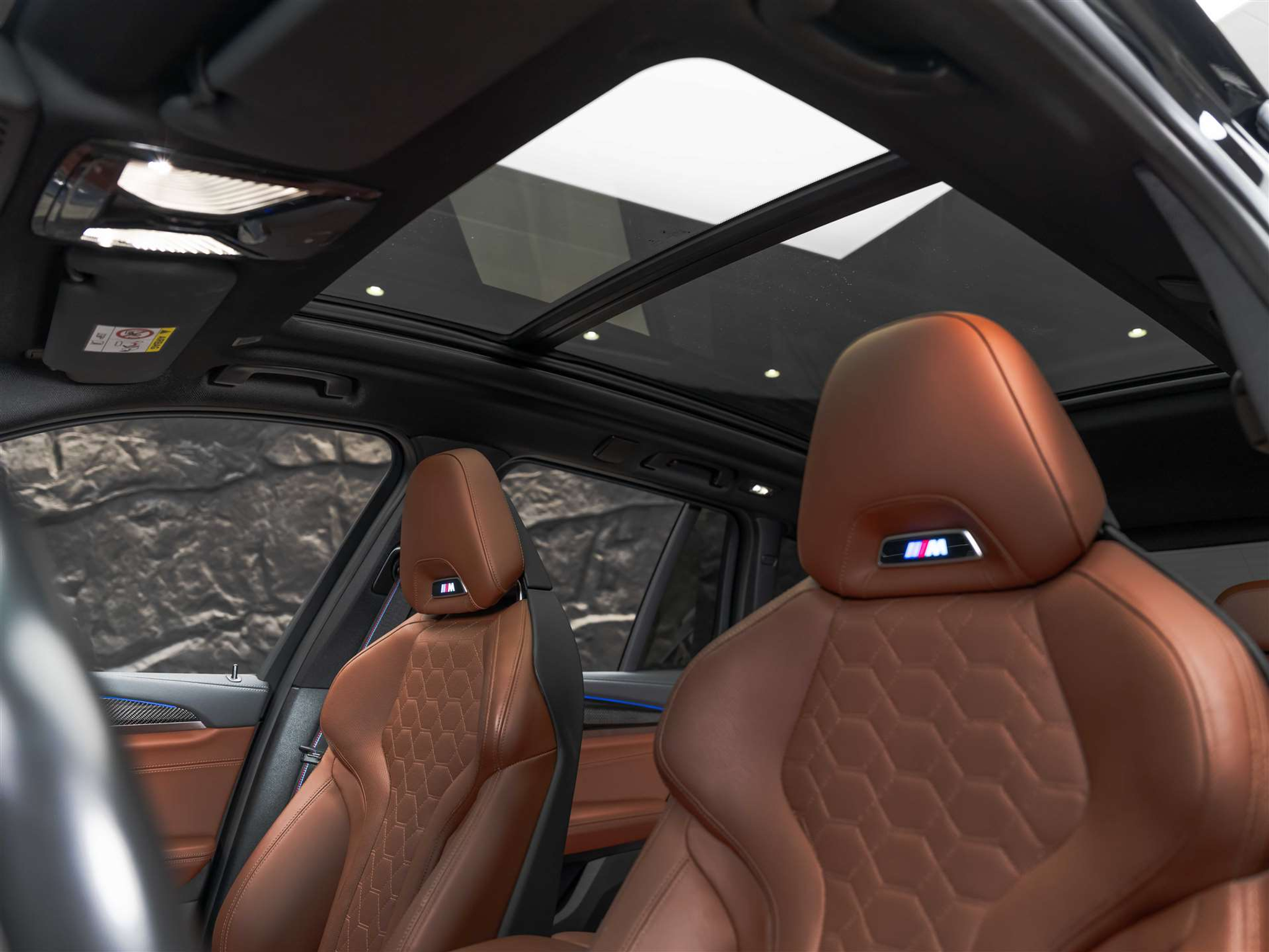 listing desktop thumbnail image 10