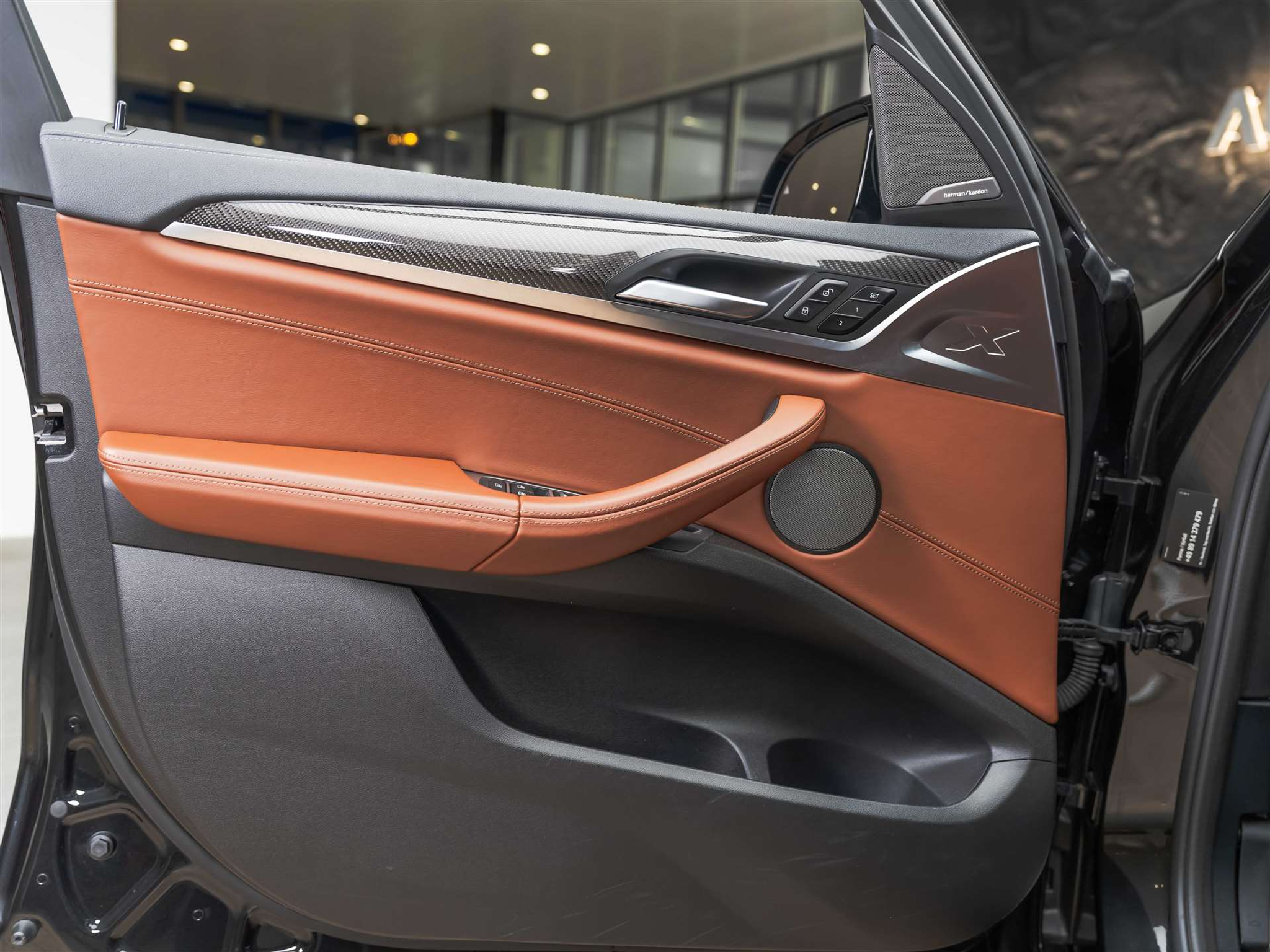 listing desktop thumbnail image 19