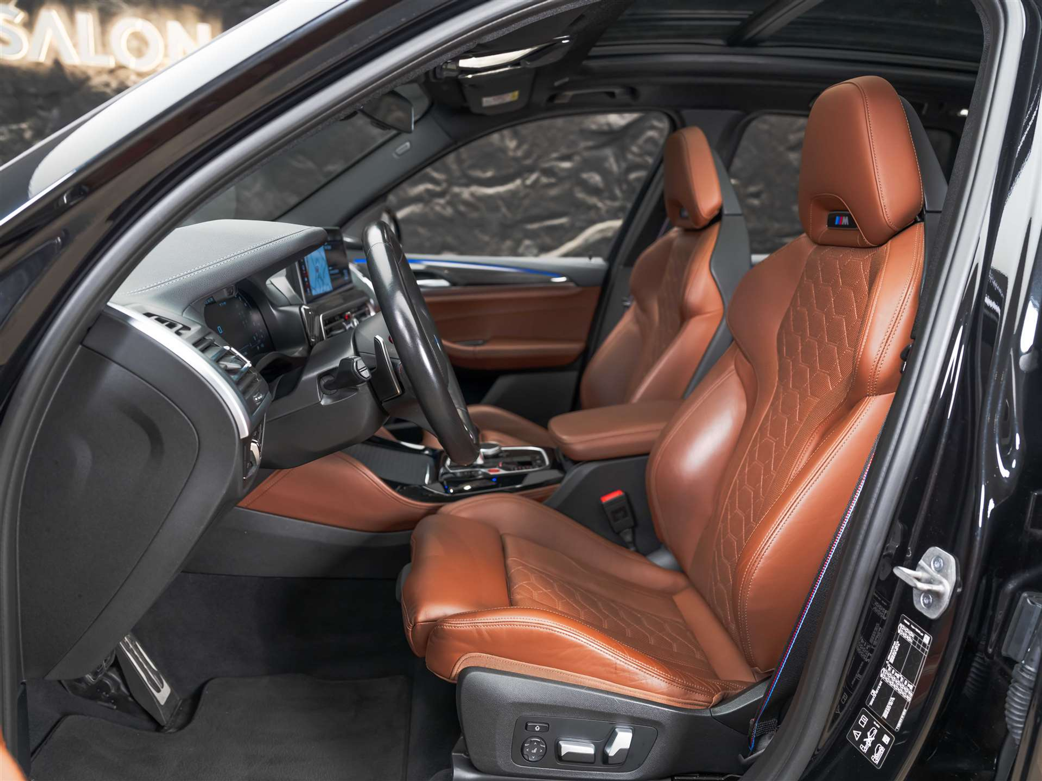 listing desktop thumbnail image 8