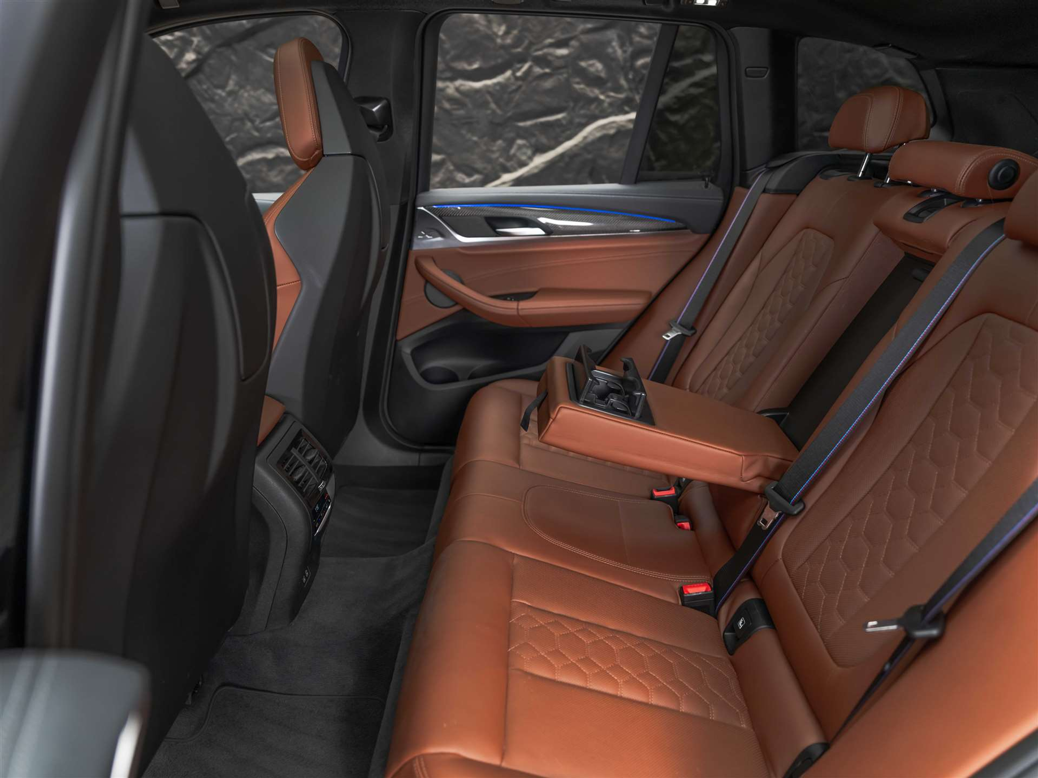 listing desktop thumbnail image 13