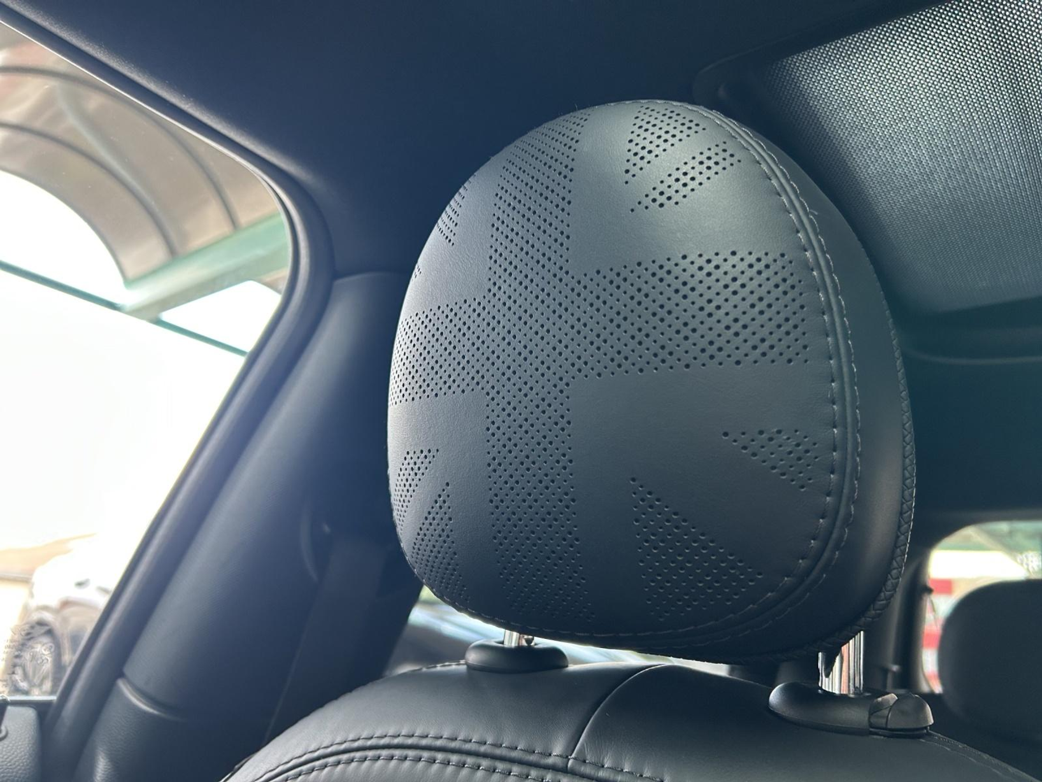 listing desktop thumbnail image 20