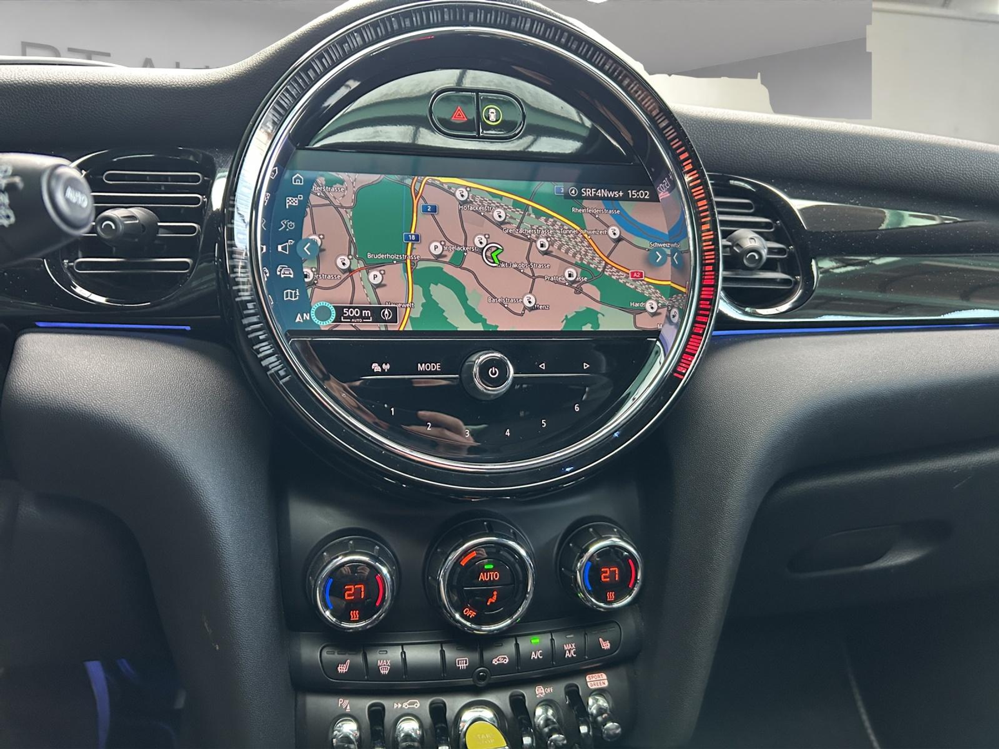 listing desktop thumbnail image 9