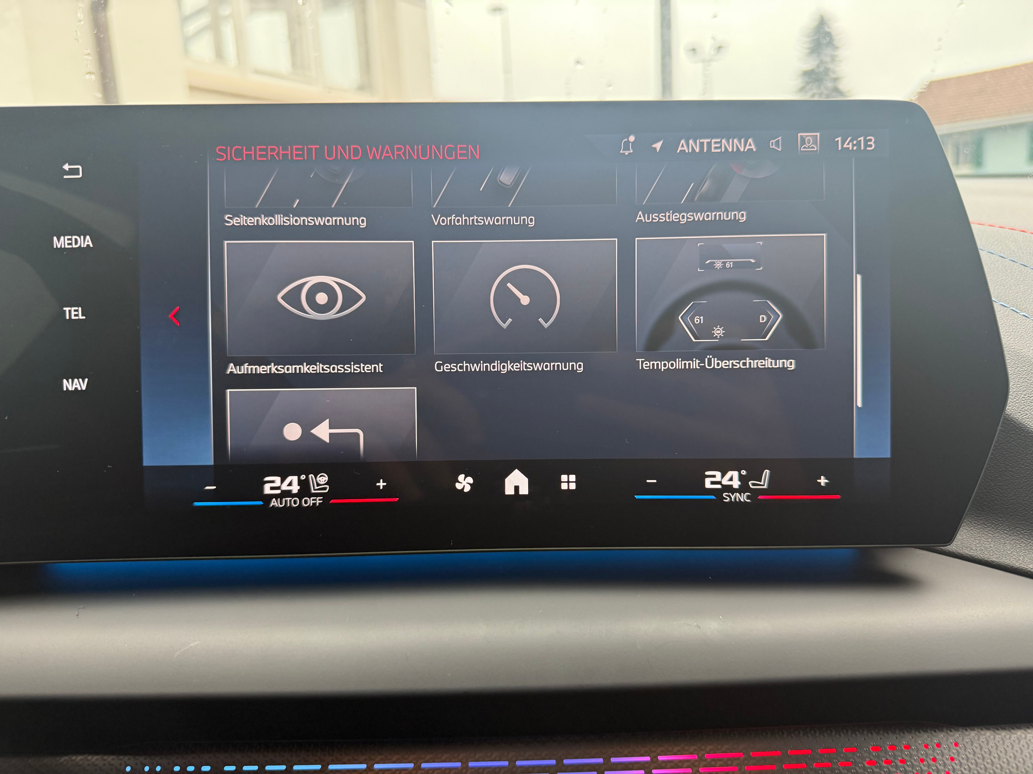 listing desktop thumbnail image 15