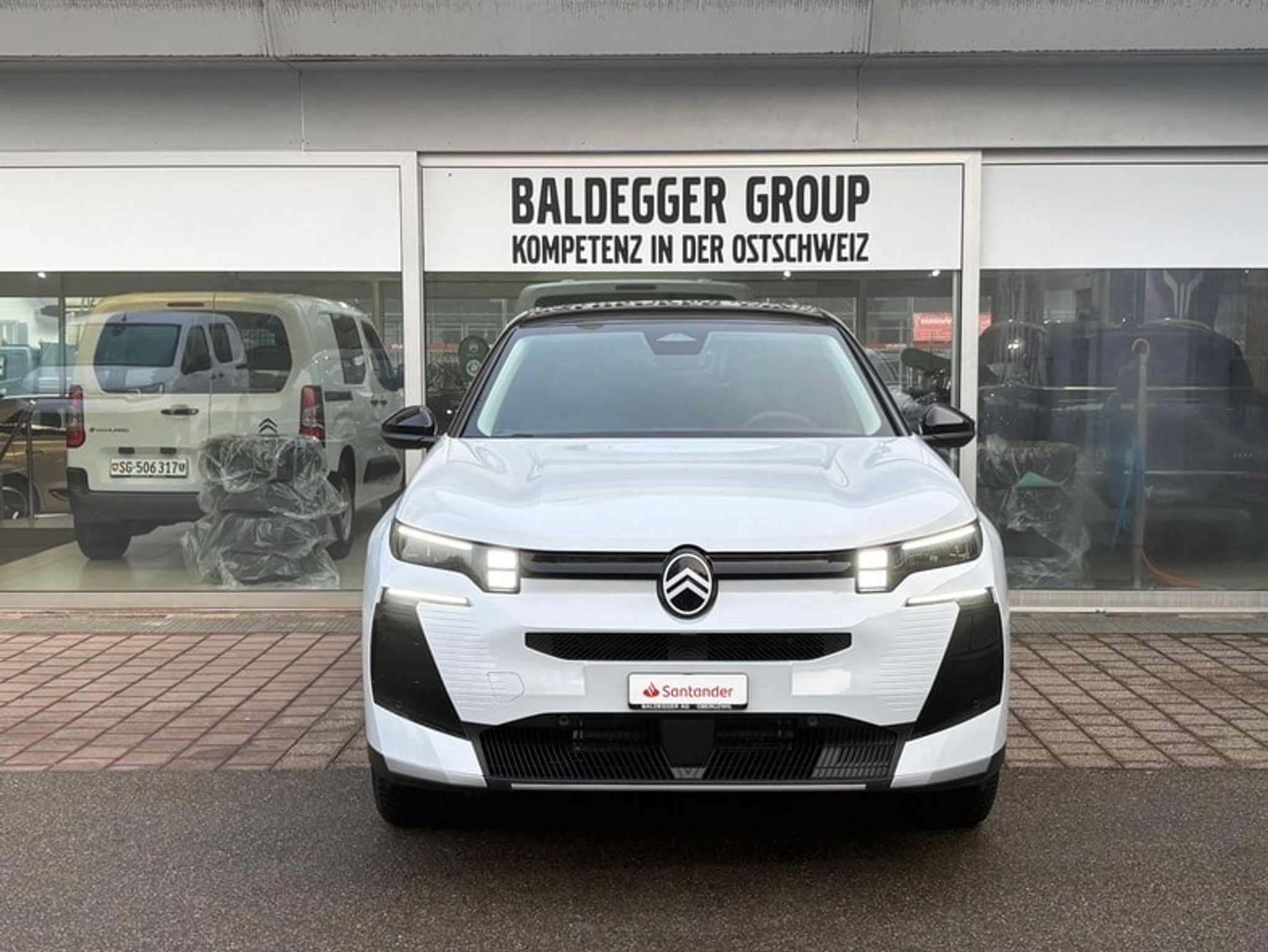 listing desktop thumbnail image 5