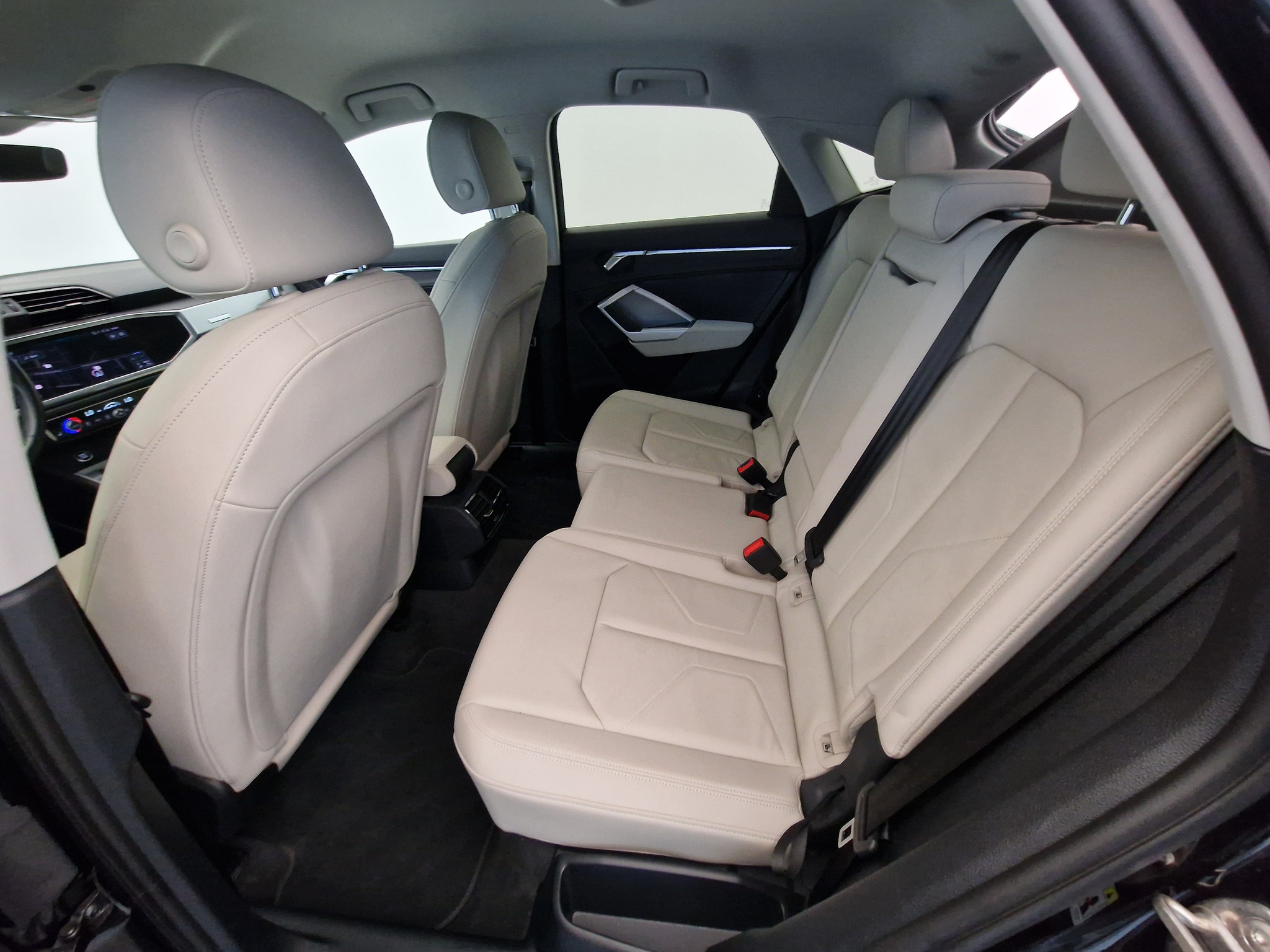 listing desktop thumbnail image 14