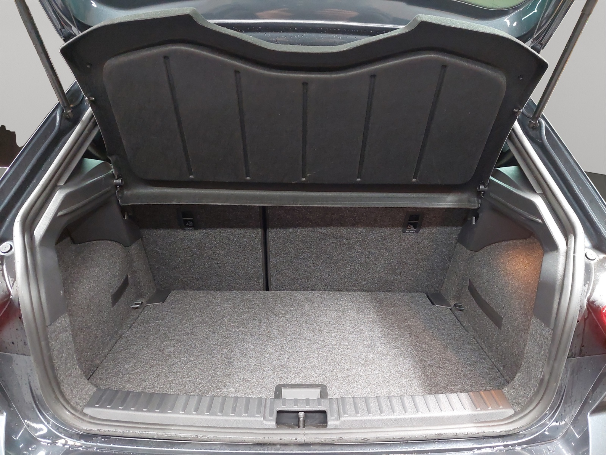 listing desktop thumbnail image 10