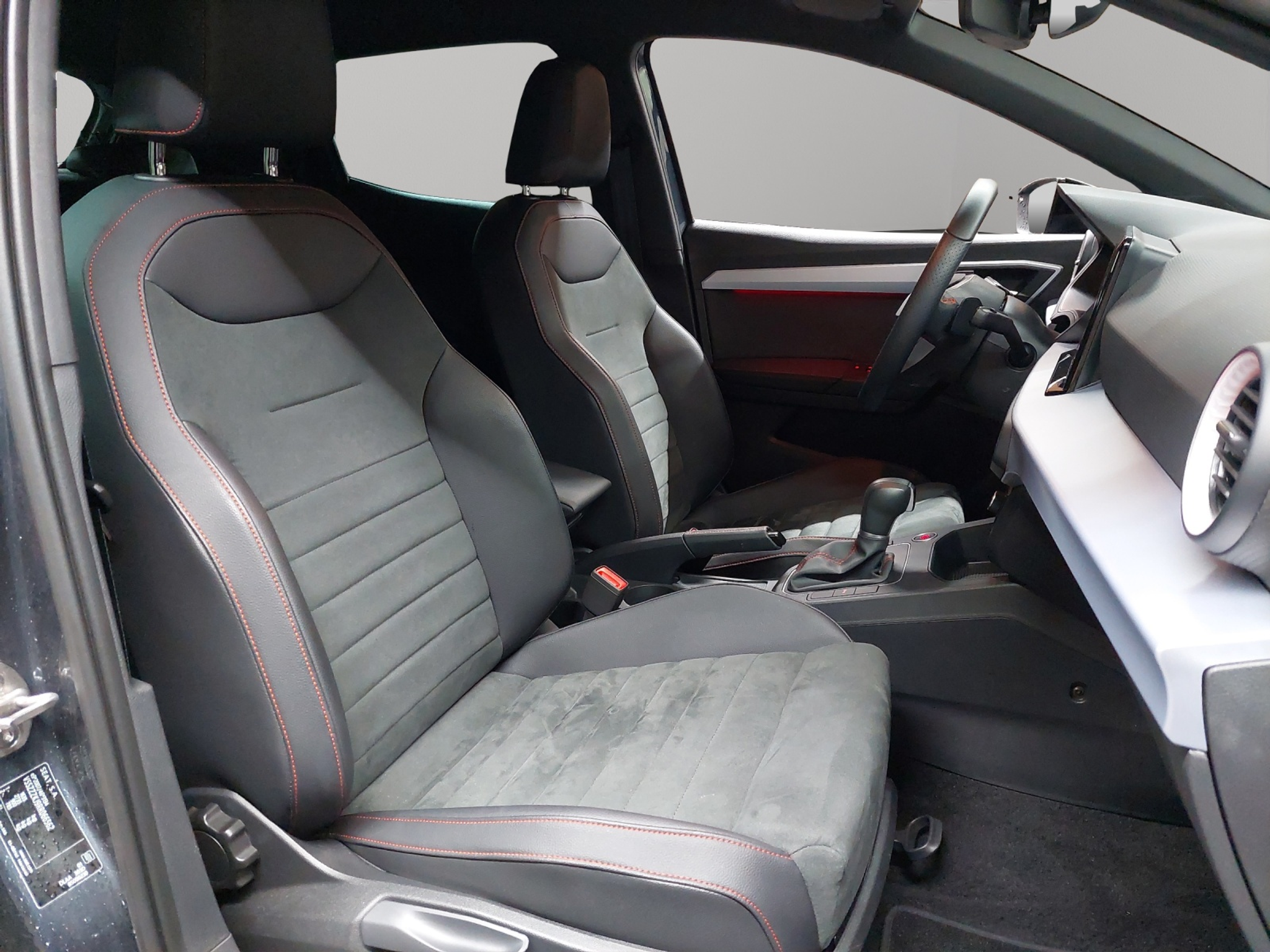 listing desktop thumbnail image 8