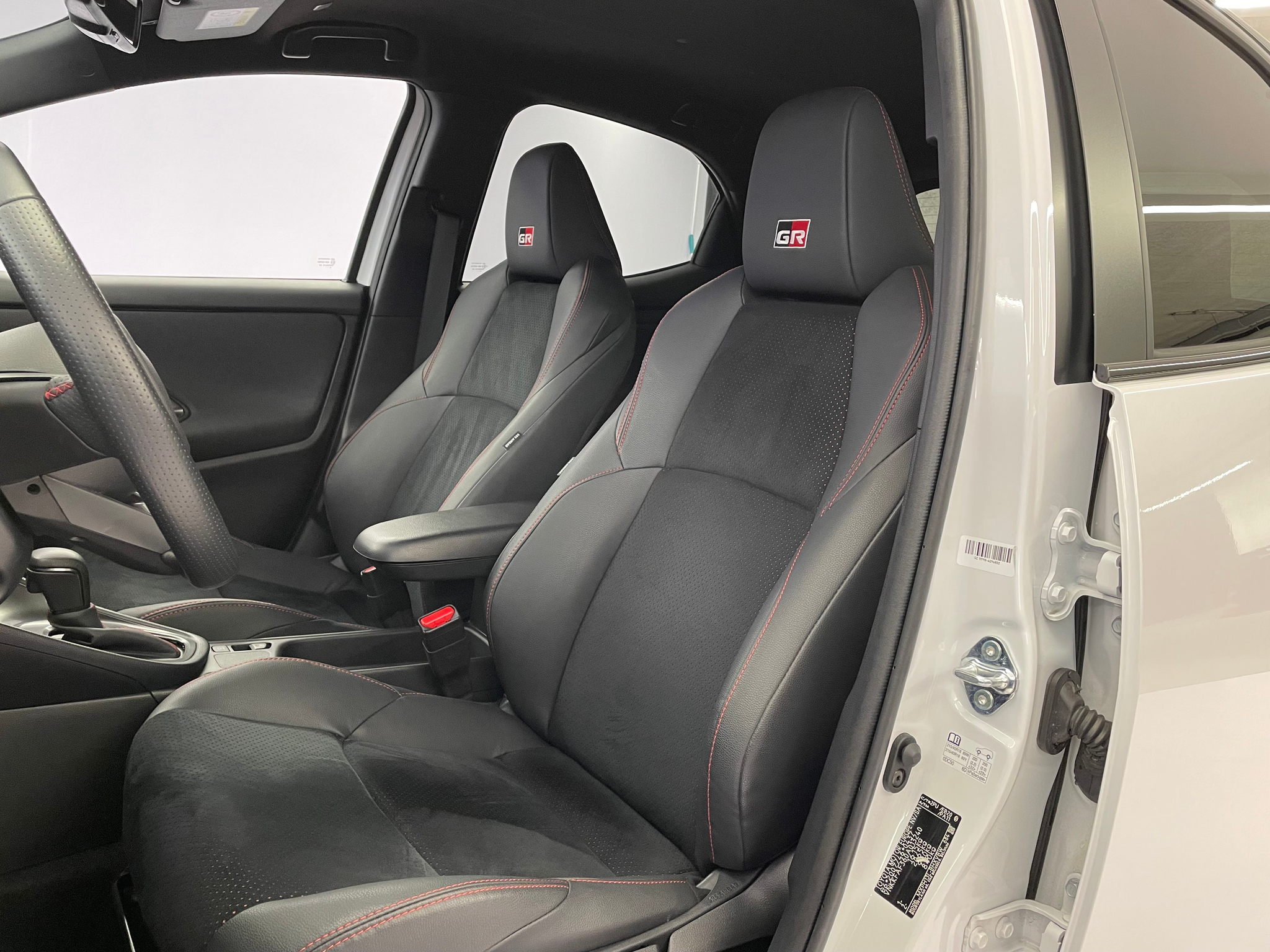 listing desktop thumbnail image 8