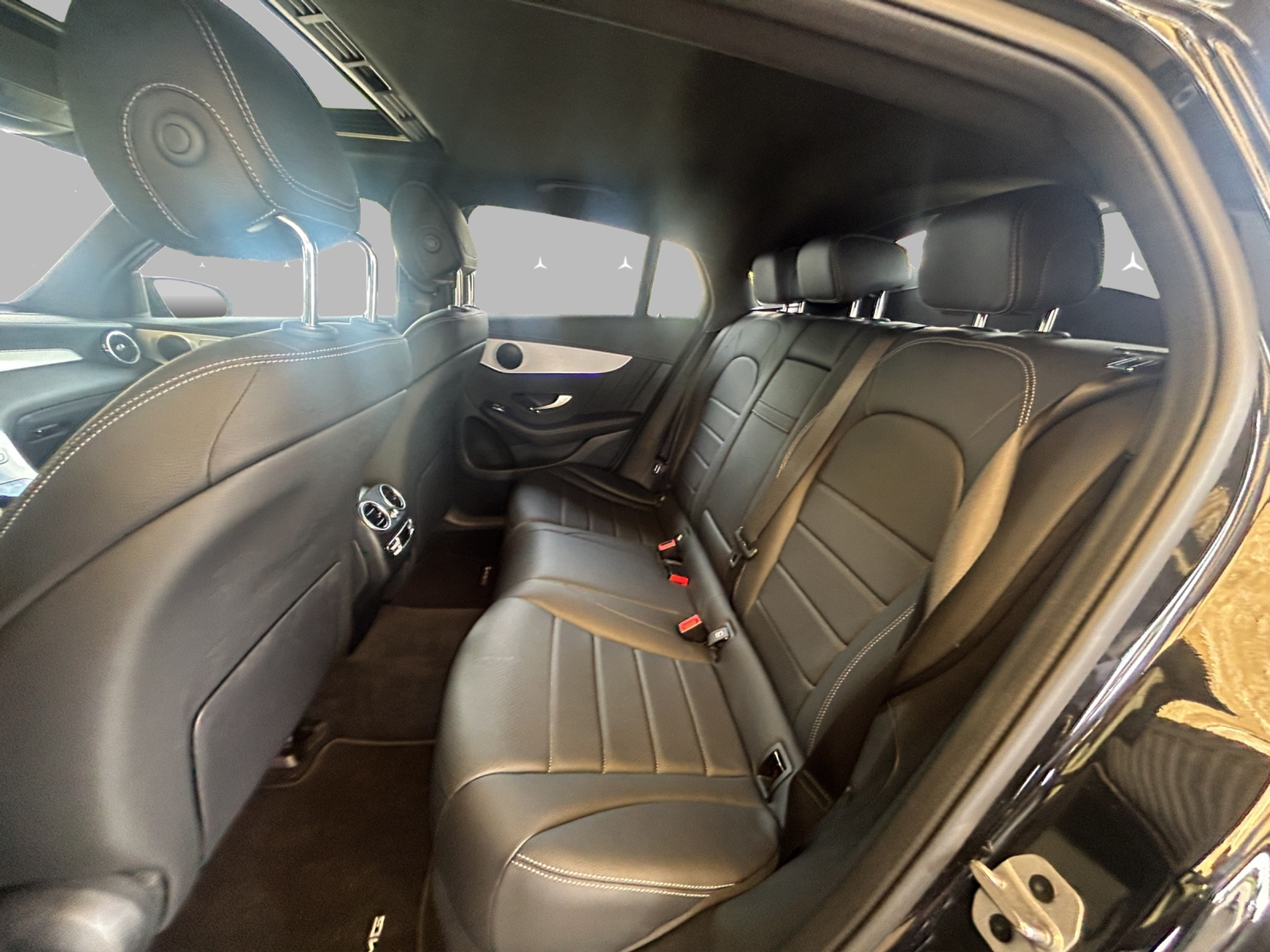 listing desktop thumbnail image 10