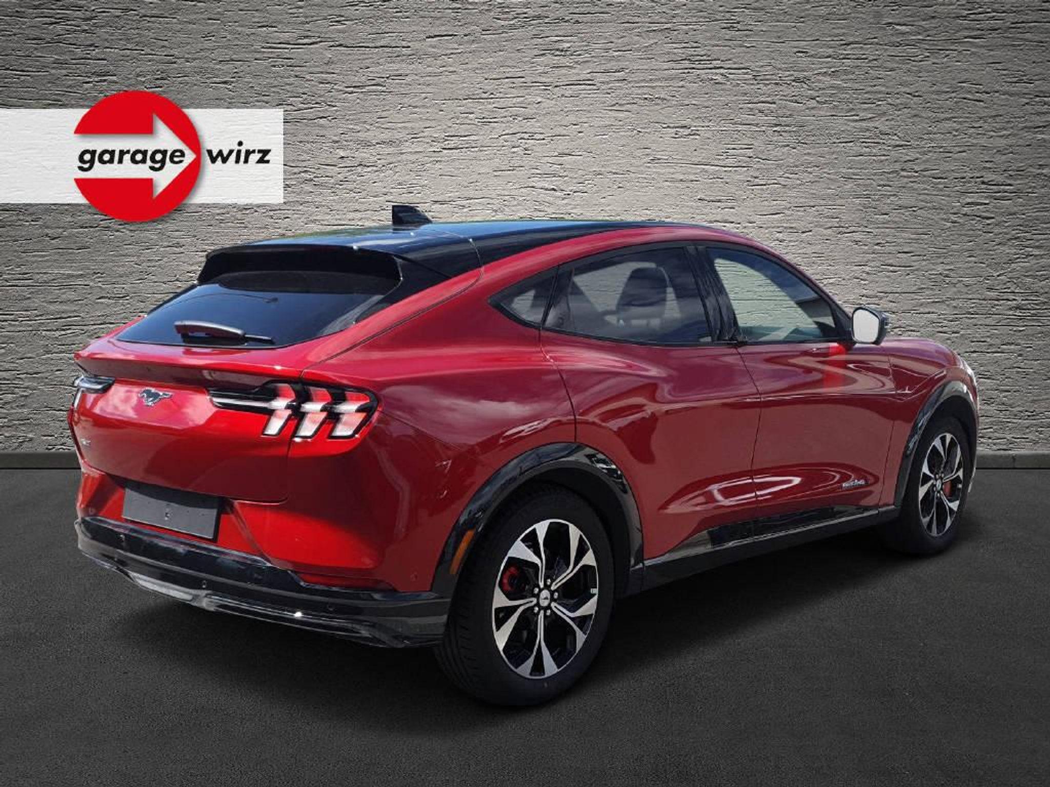 listing desktop thumbnail image 1