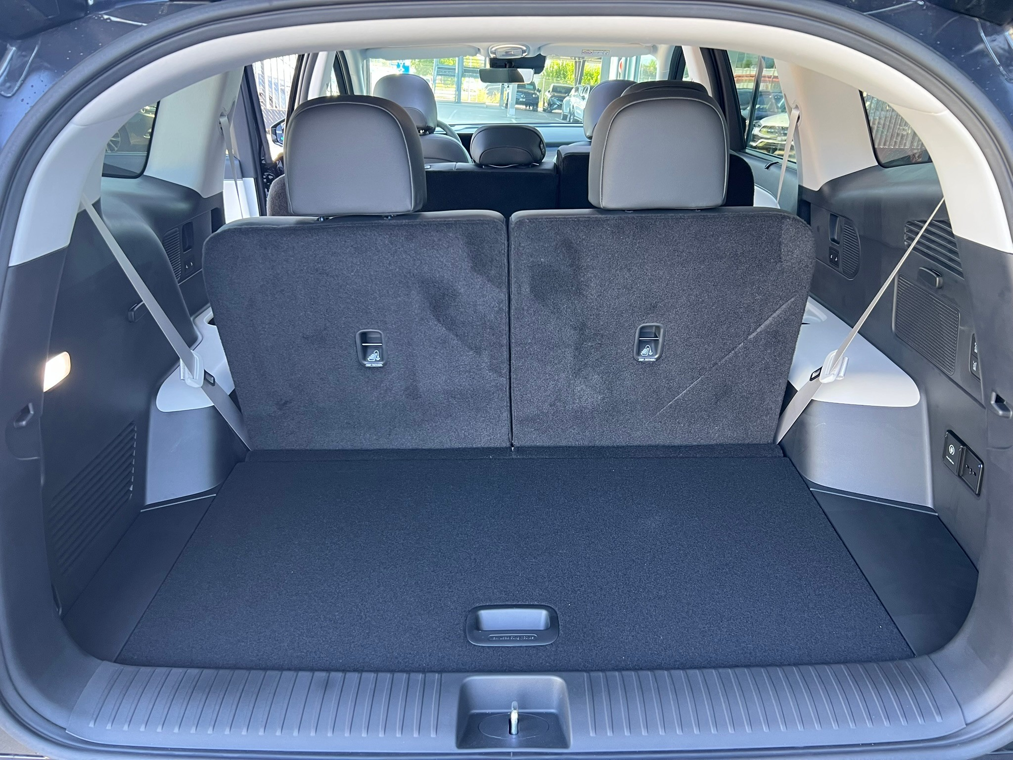 listing desktop thumbnail image 25