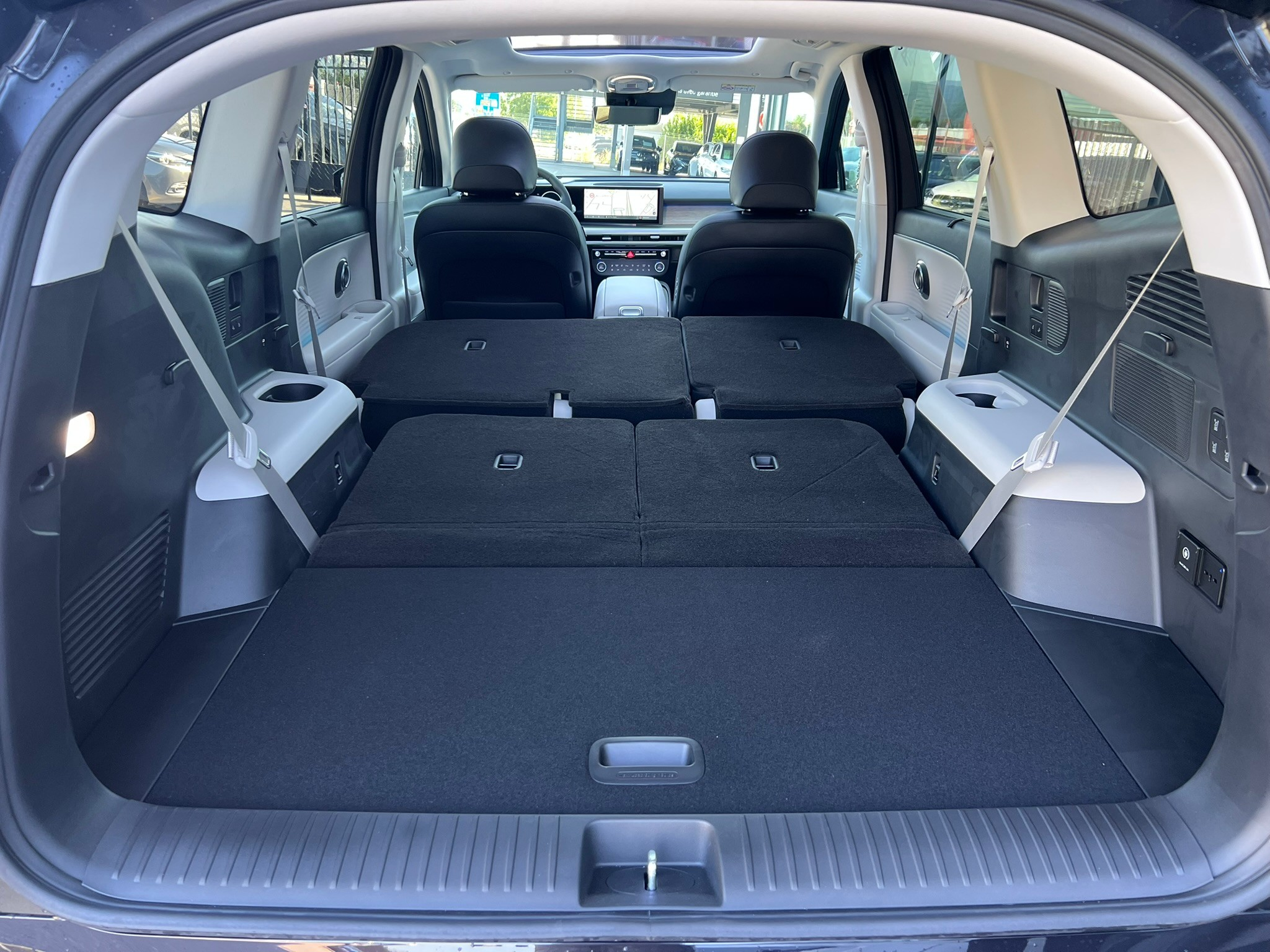 listing desktop thumbnail image 24