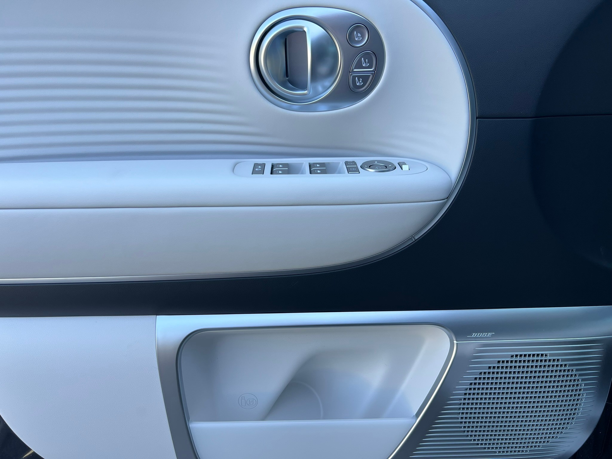 listing desktop thumbnail image 8