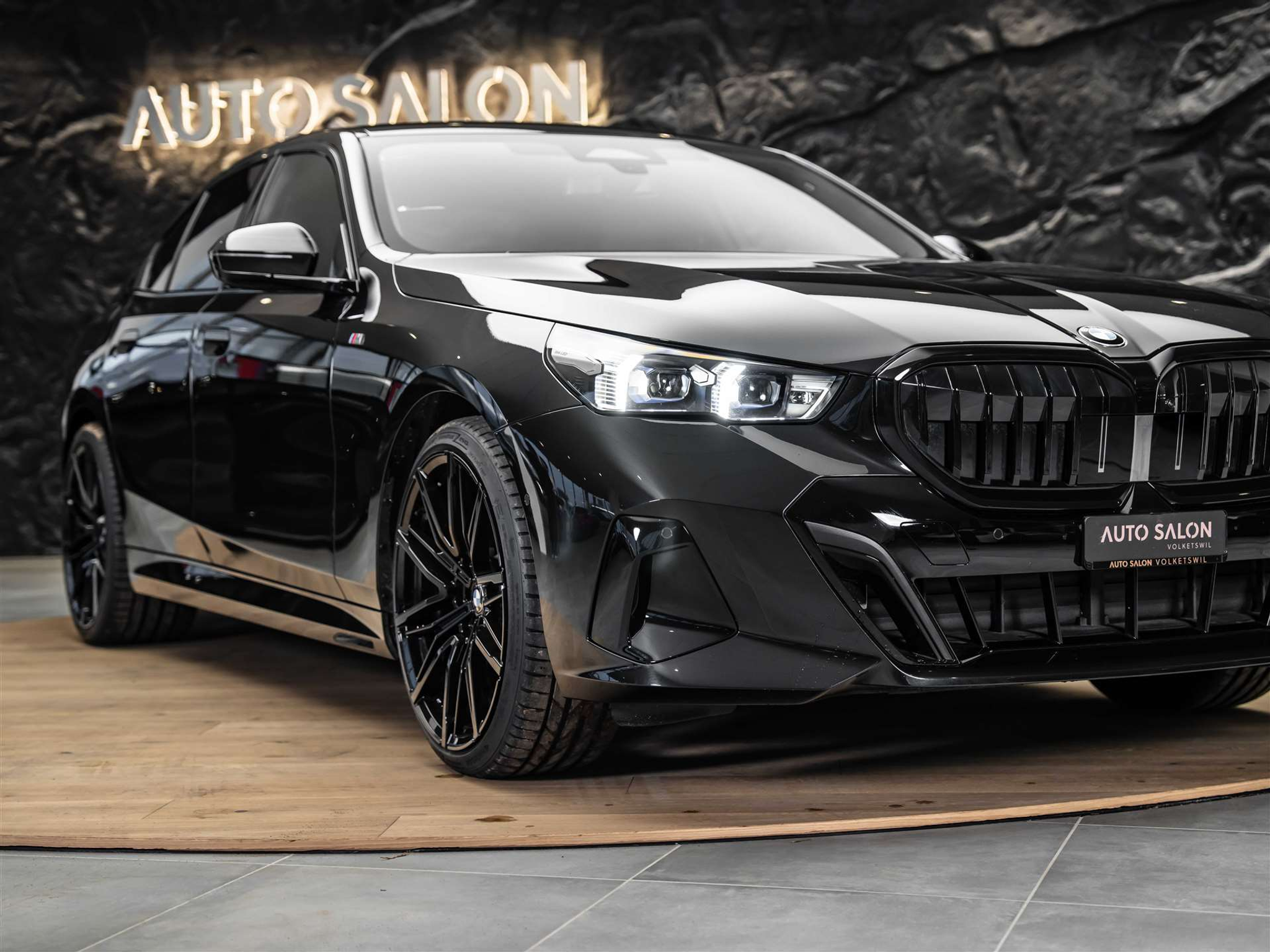 listing desktop thumbnail image 21