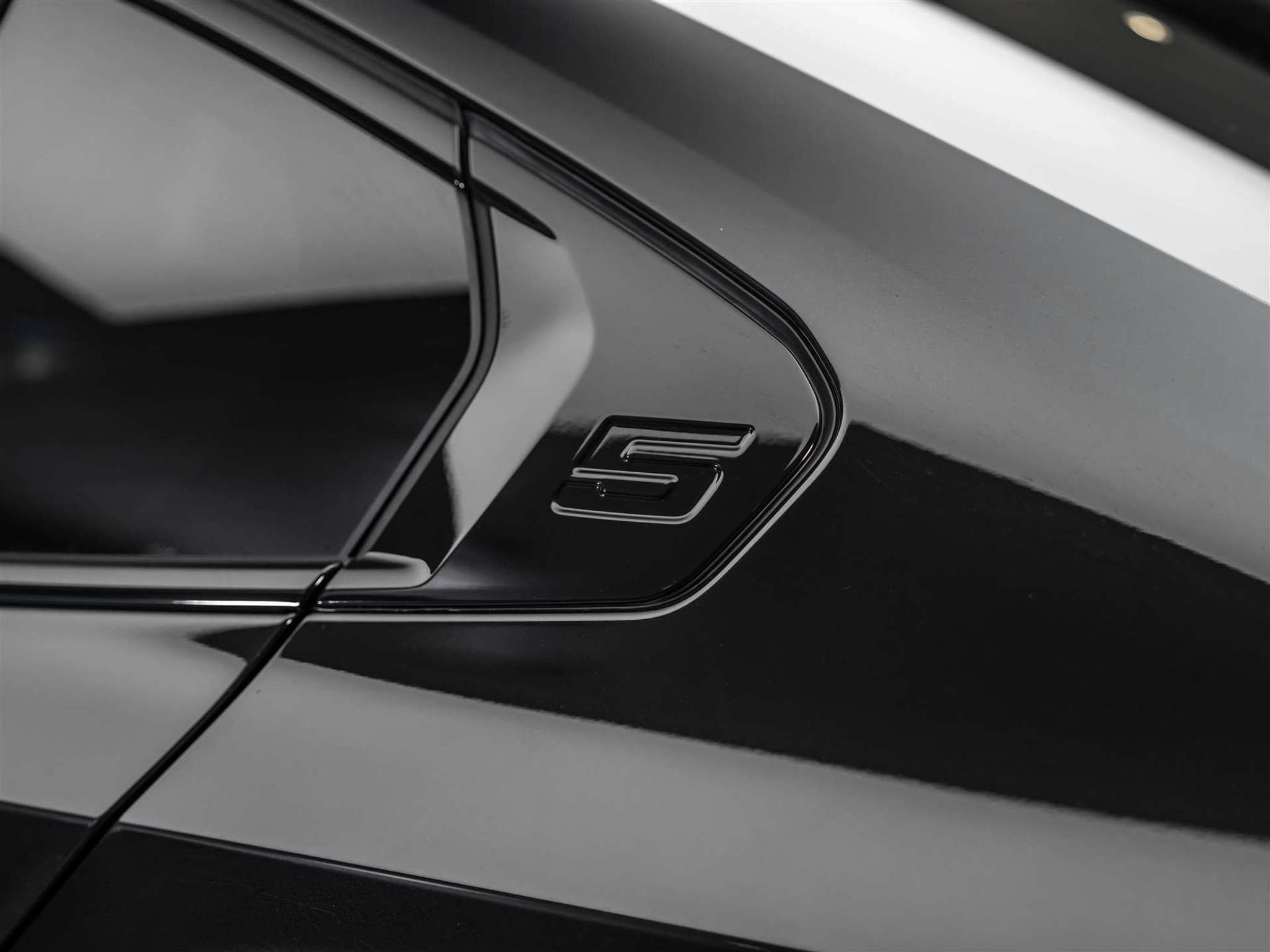 listing desktop thumbnail image 16