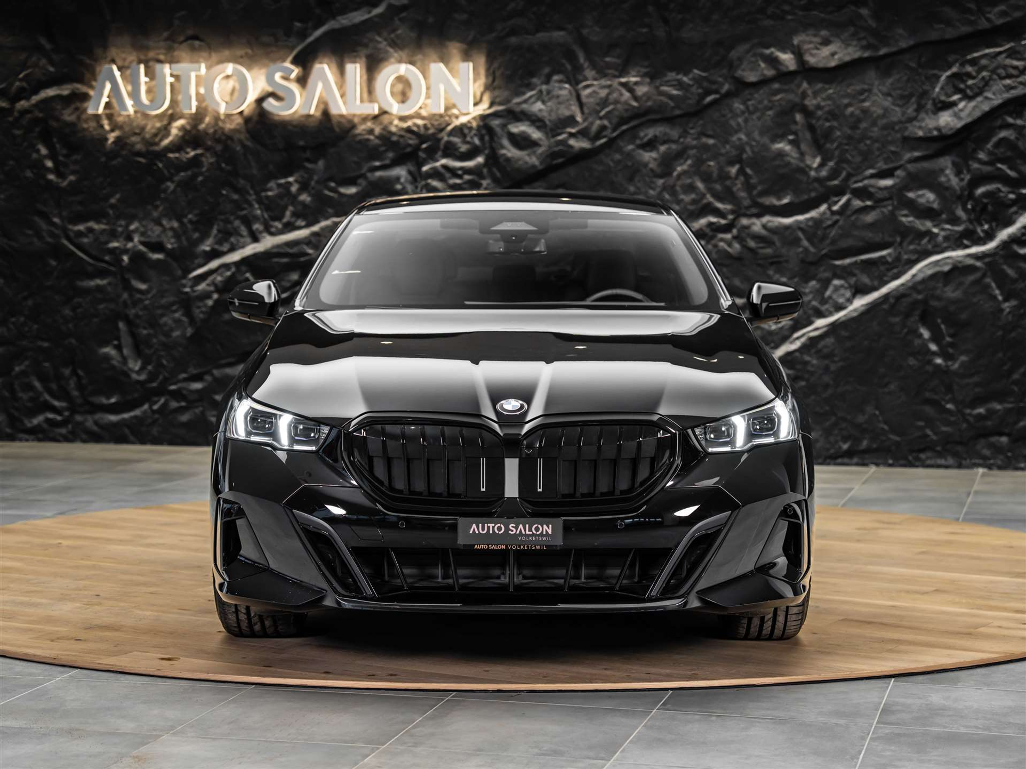 listing desktop thumbnail image 6