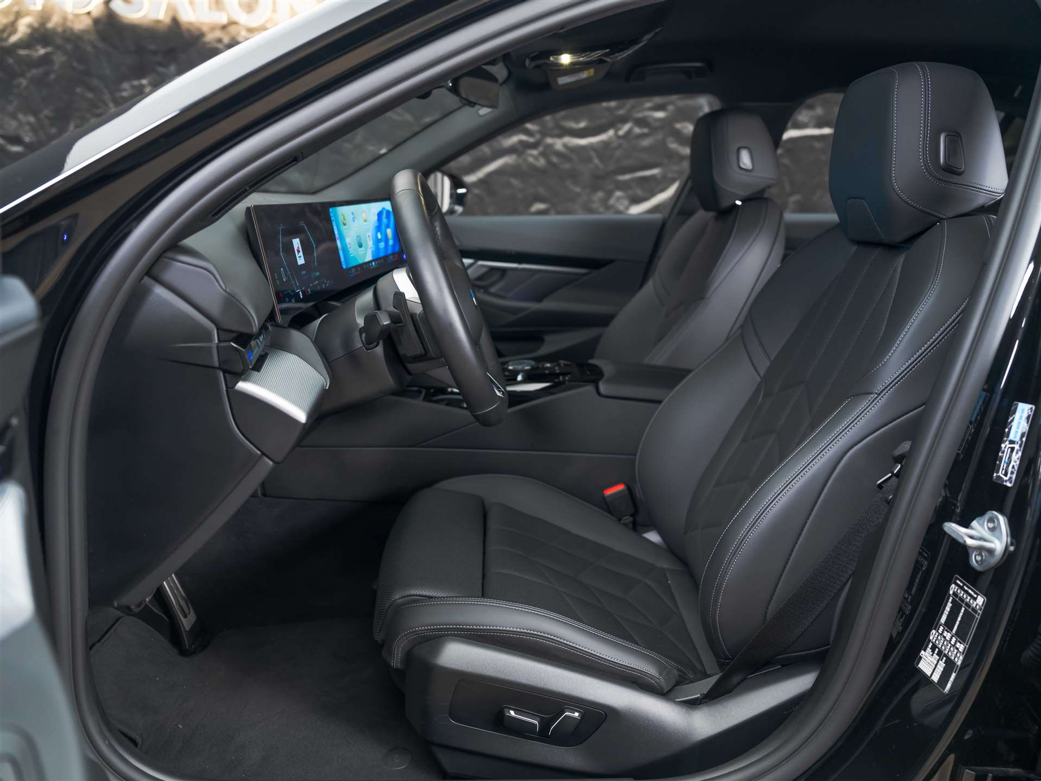 listing desktop thumbnail image 9