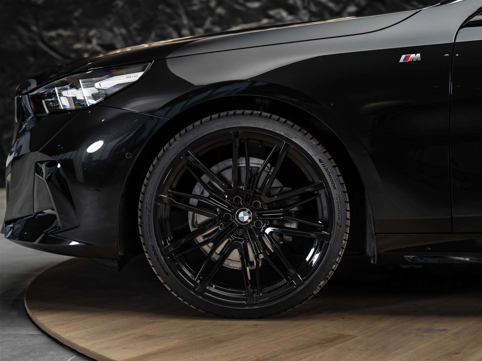 listing desktop thumbnail image 18