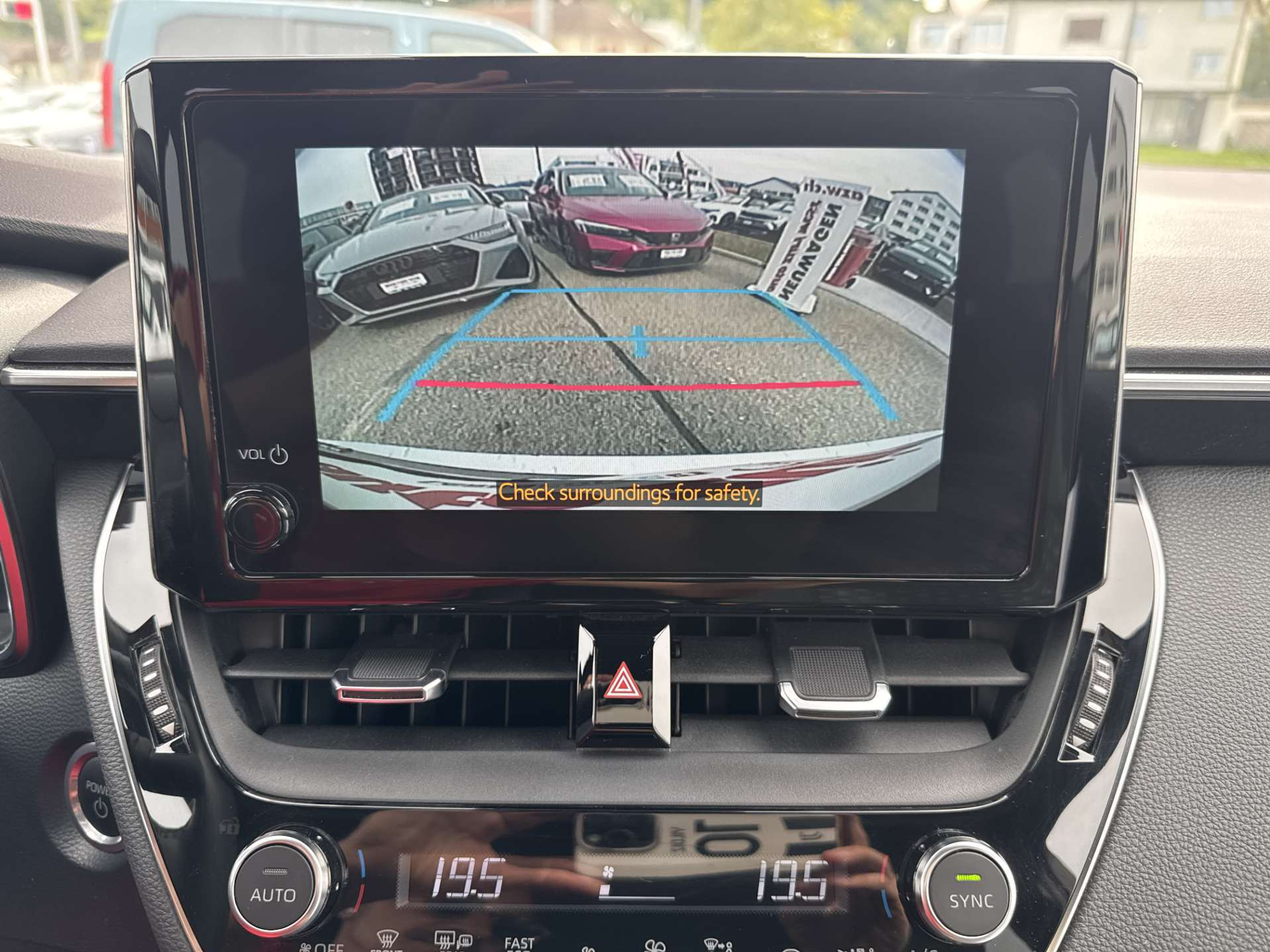 listing desktop thumbnail image 9