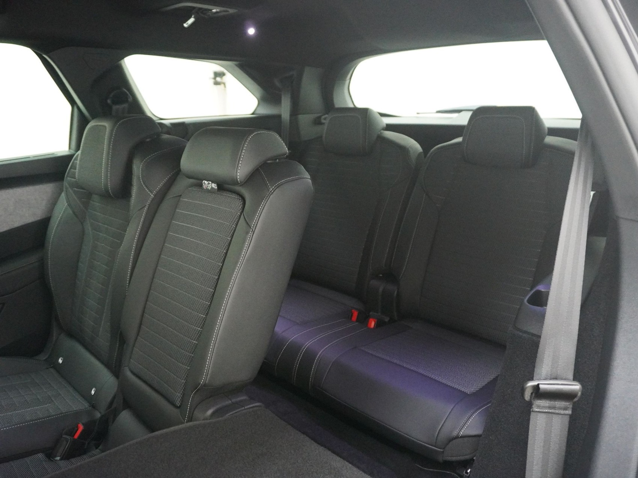 listing desktop thumbnail image 13