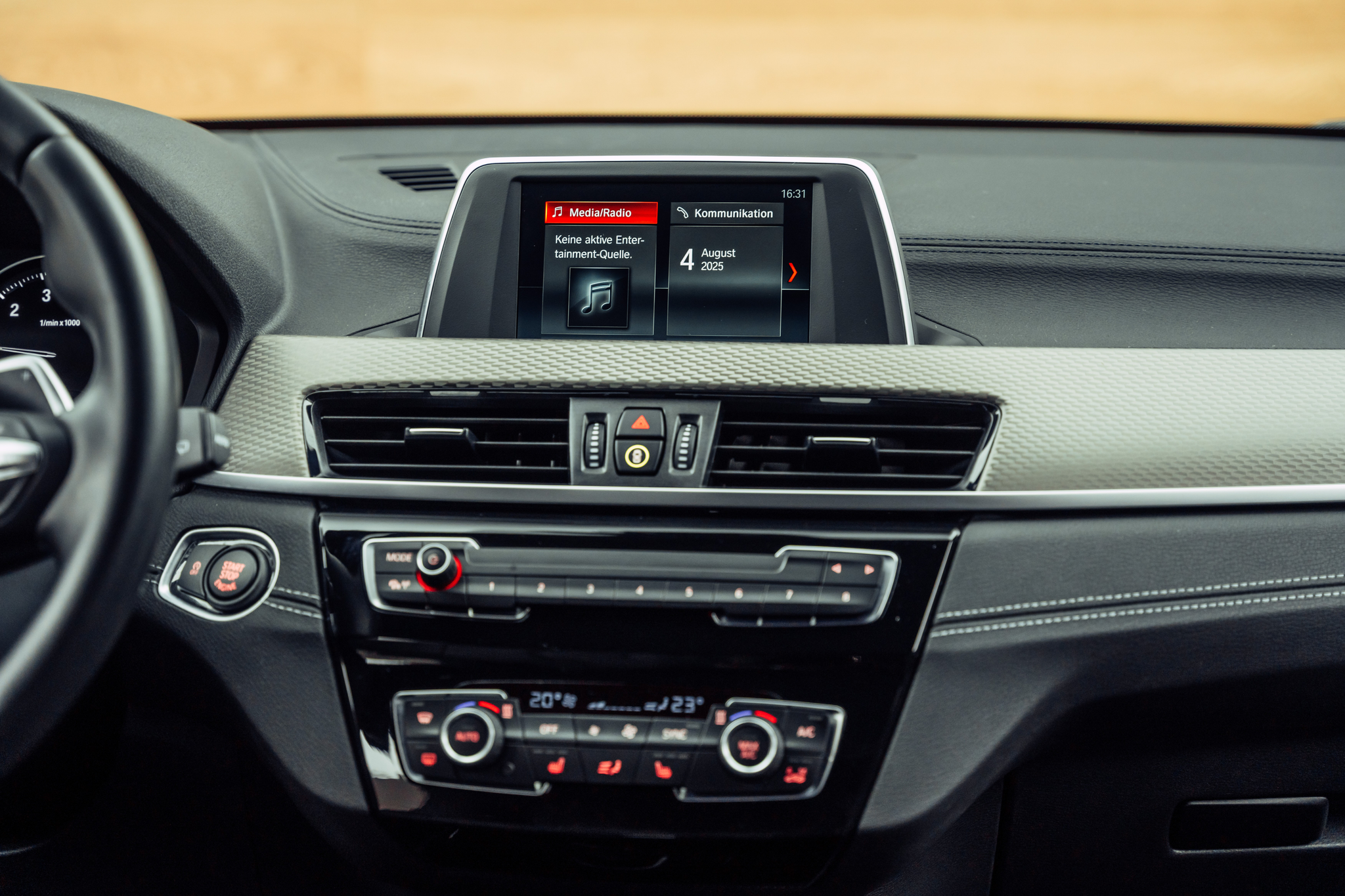 listing desktop thumbnail image 14