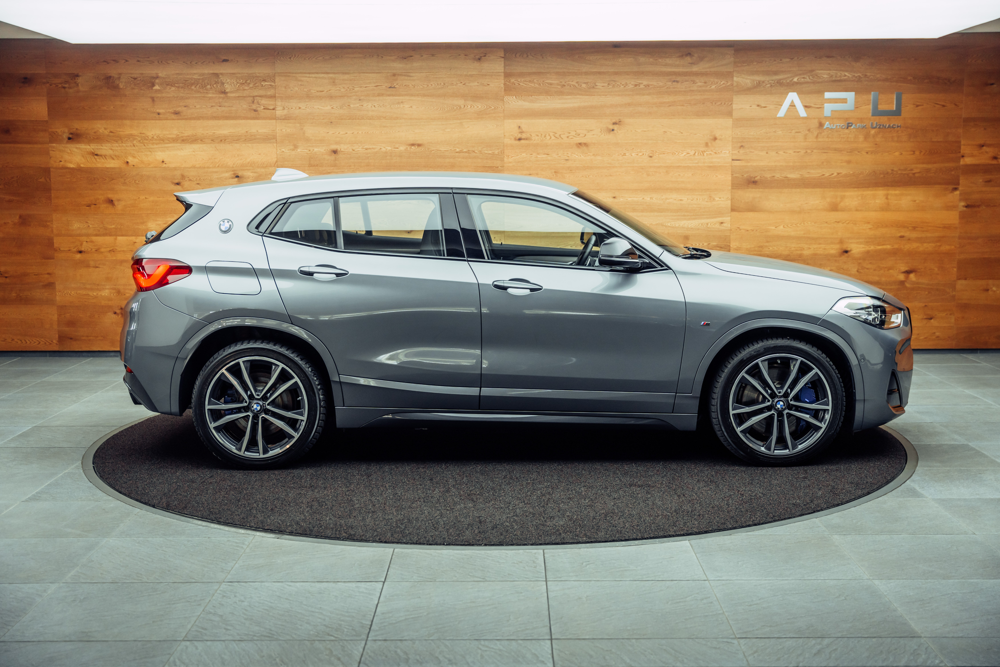 listing desktop thumbnail image 9