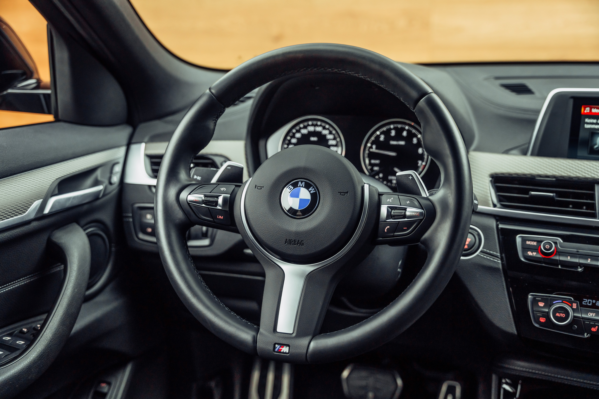 listing desktop thumbnail image 17