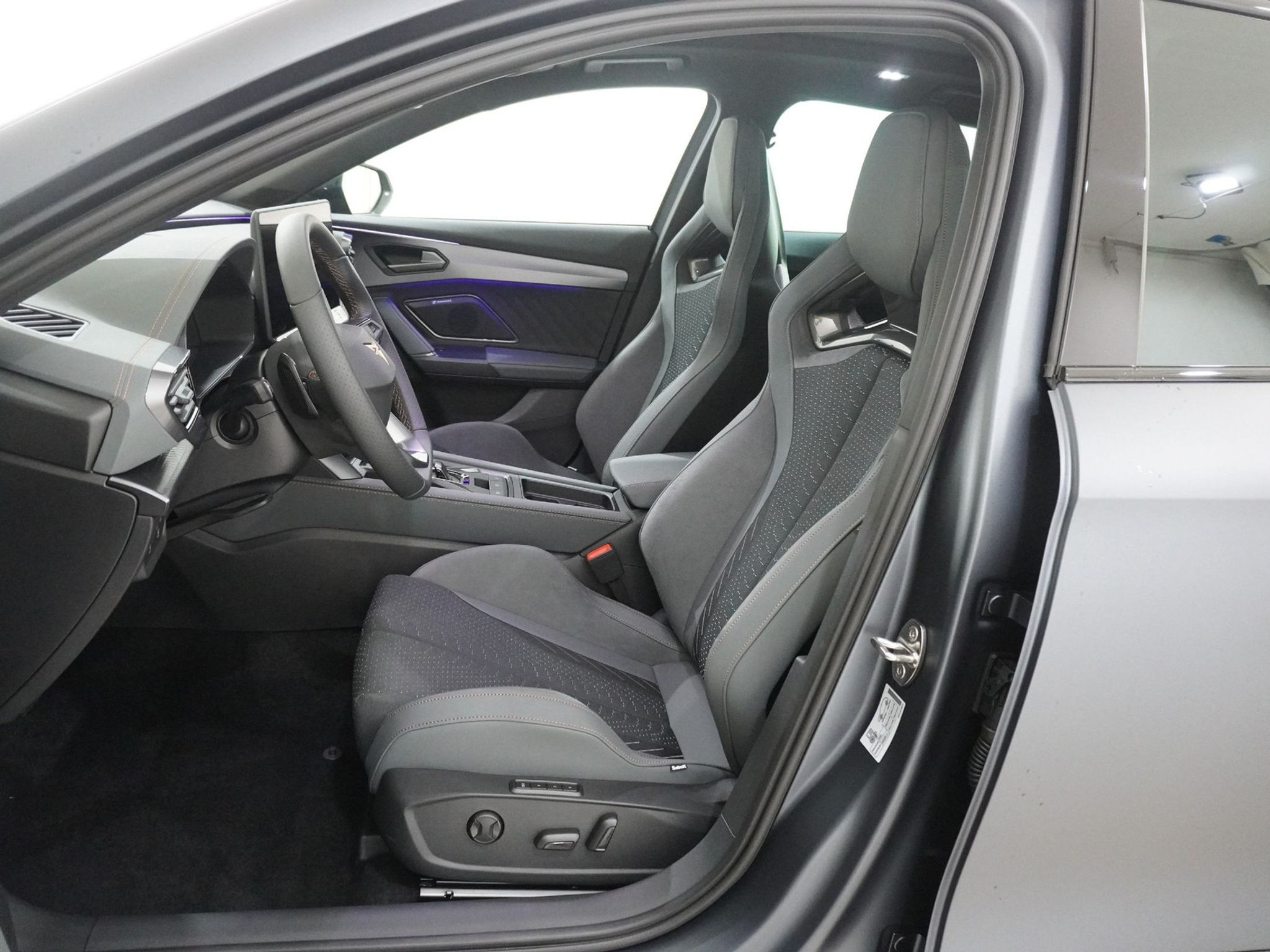 listing desktop thumbnail image 12