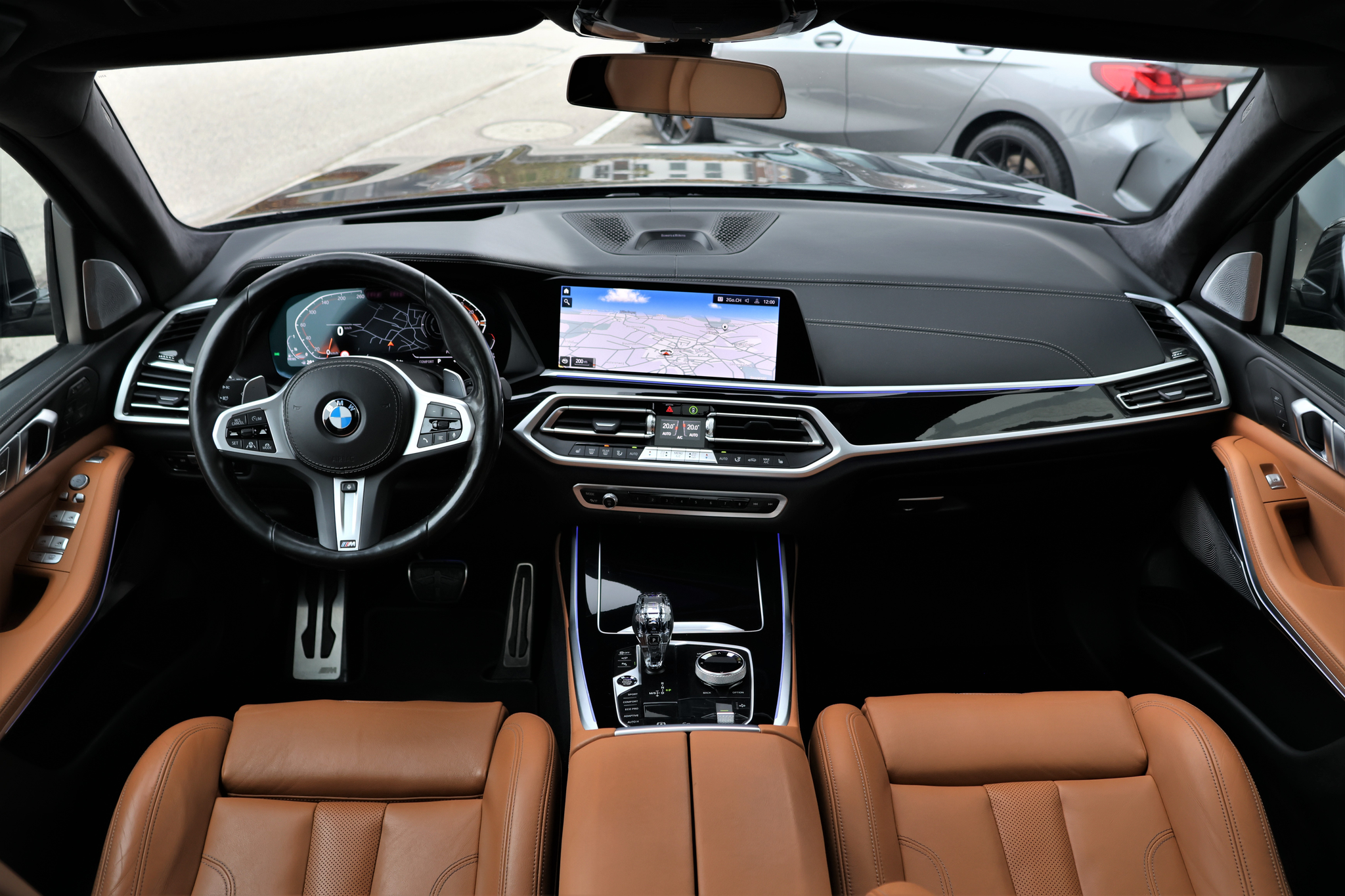 listing desktop thumbnail image 15