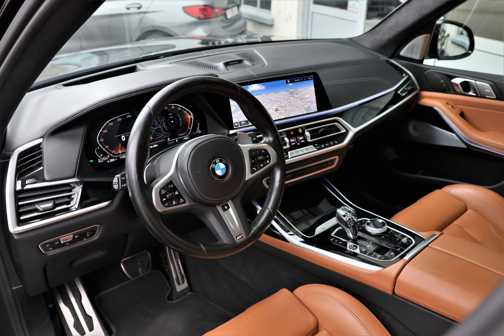 listing desktop thumbnail image 8