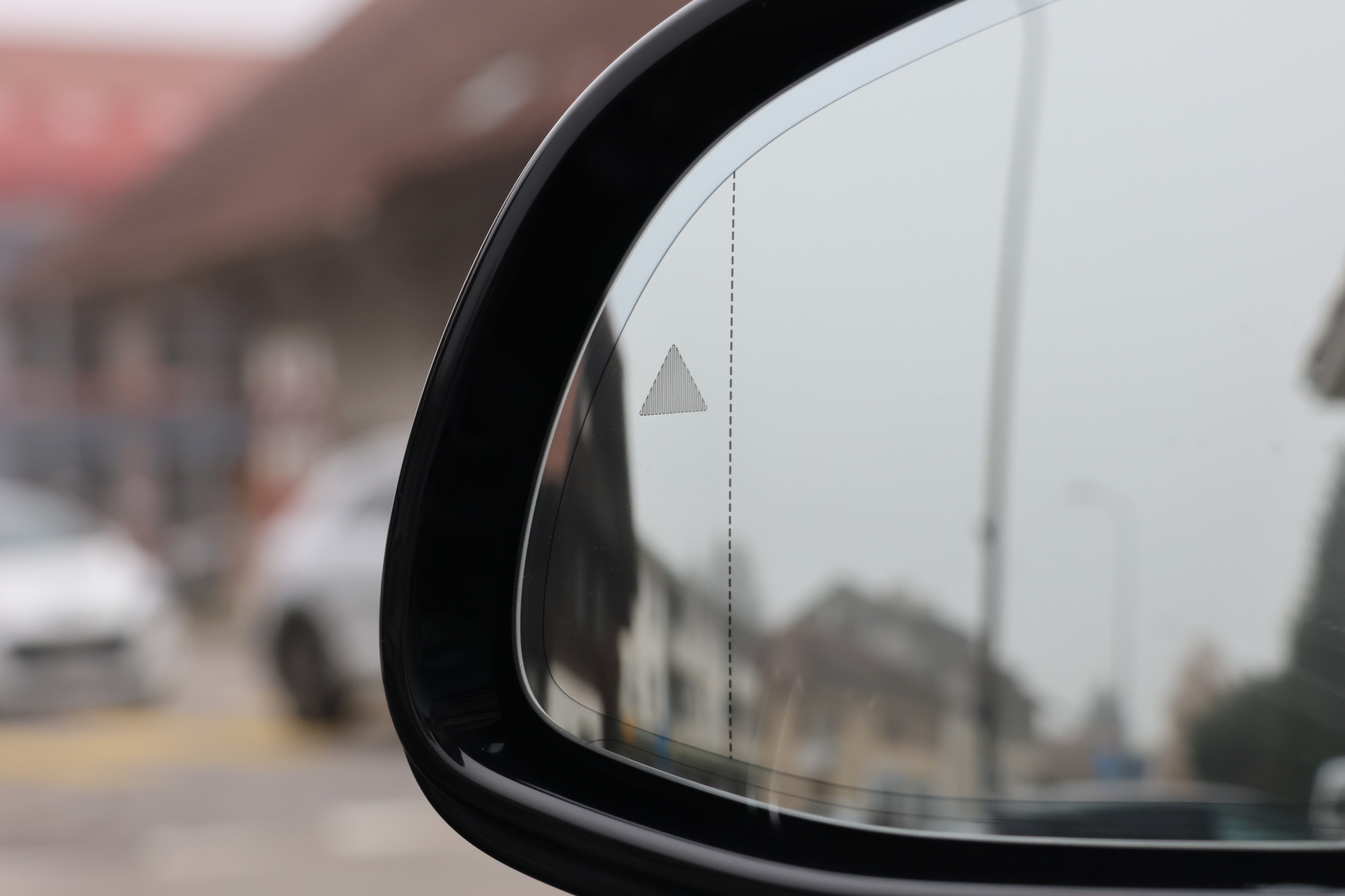 listing desktop thumbnail image 29