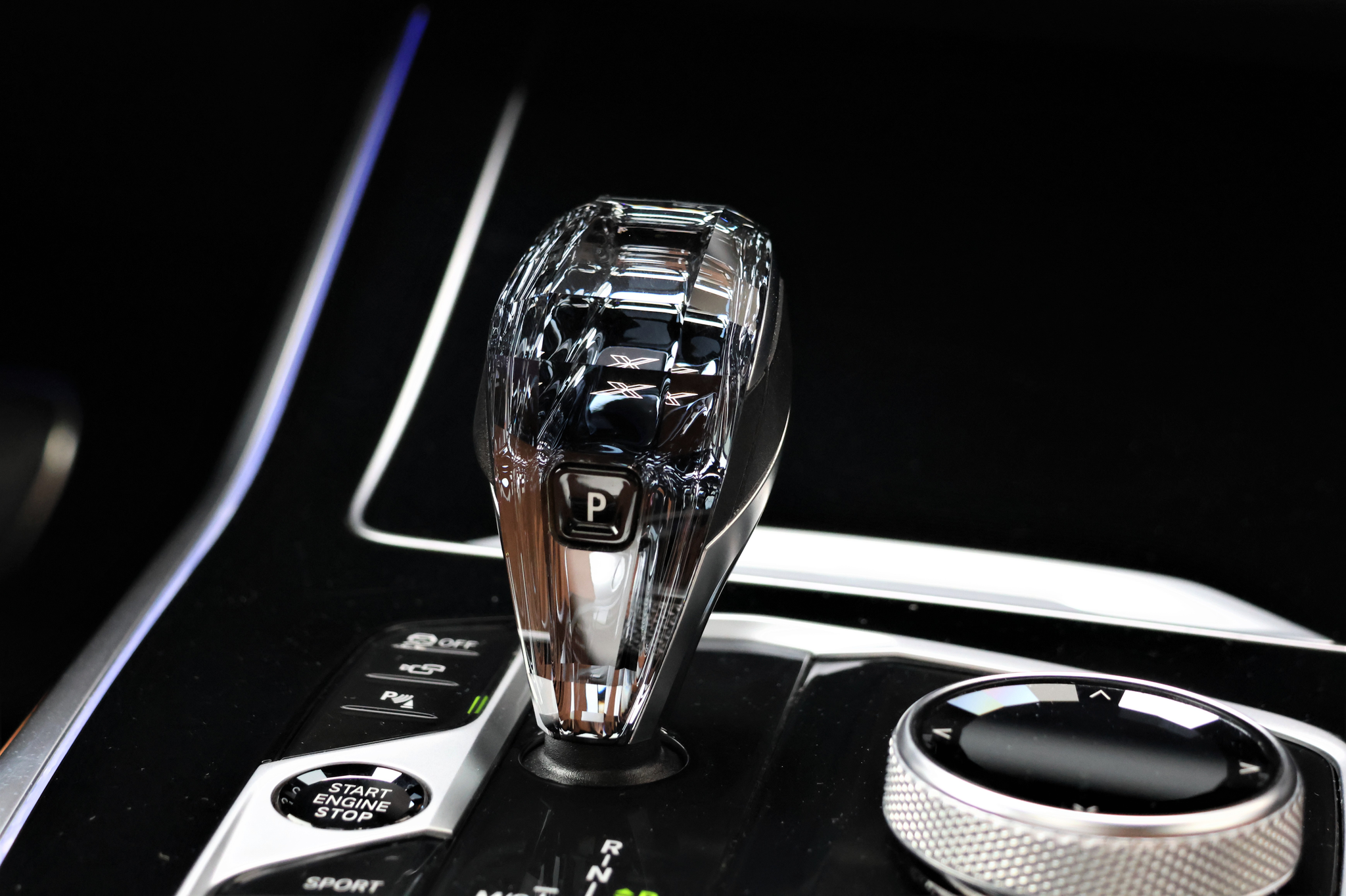 listing desktop thumbnail image 18