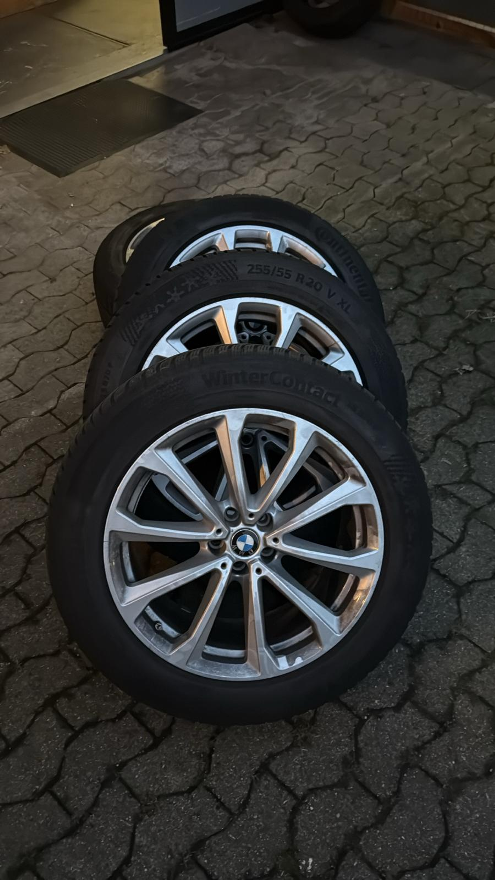 listing desktop thumbnail image 30