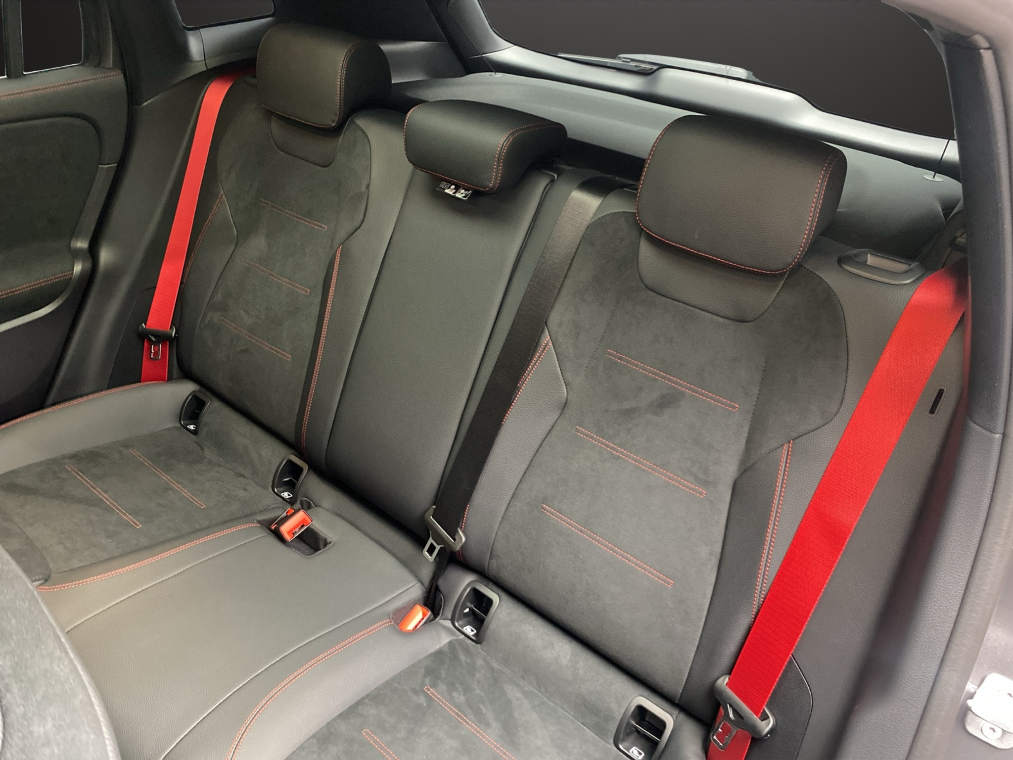 listing desktop thumbnail image 9