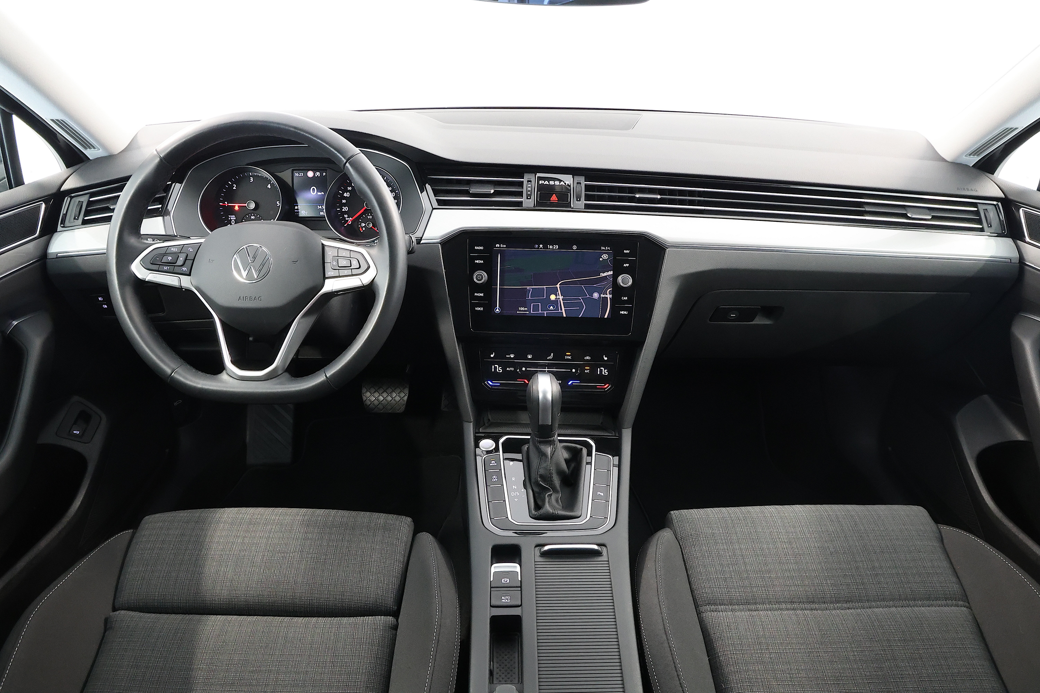 listing desktop thumbnail image 7