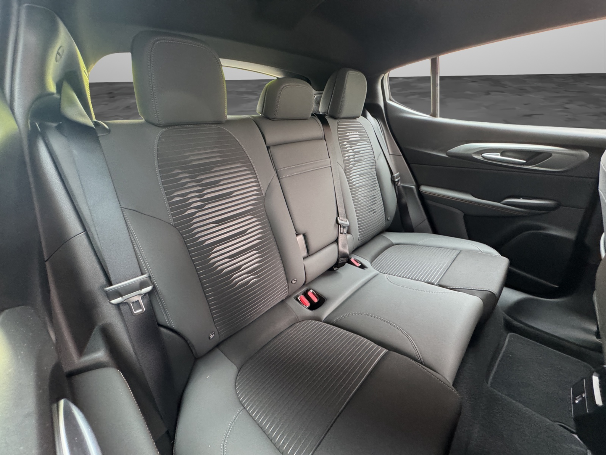 listing desktop thumbnail image 12