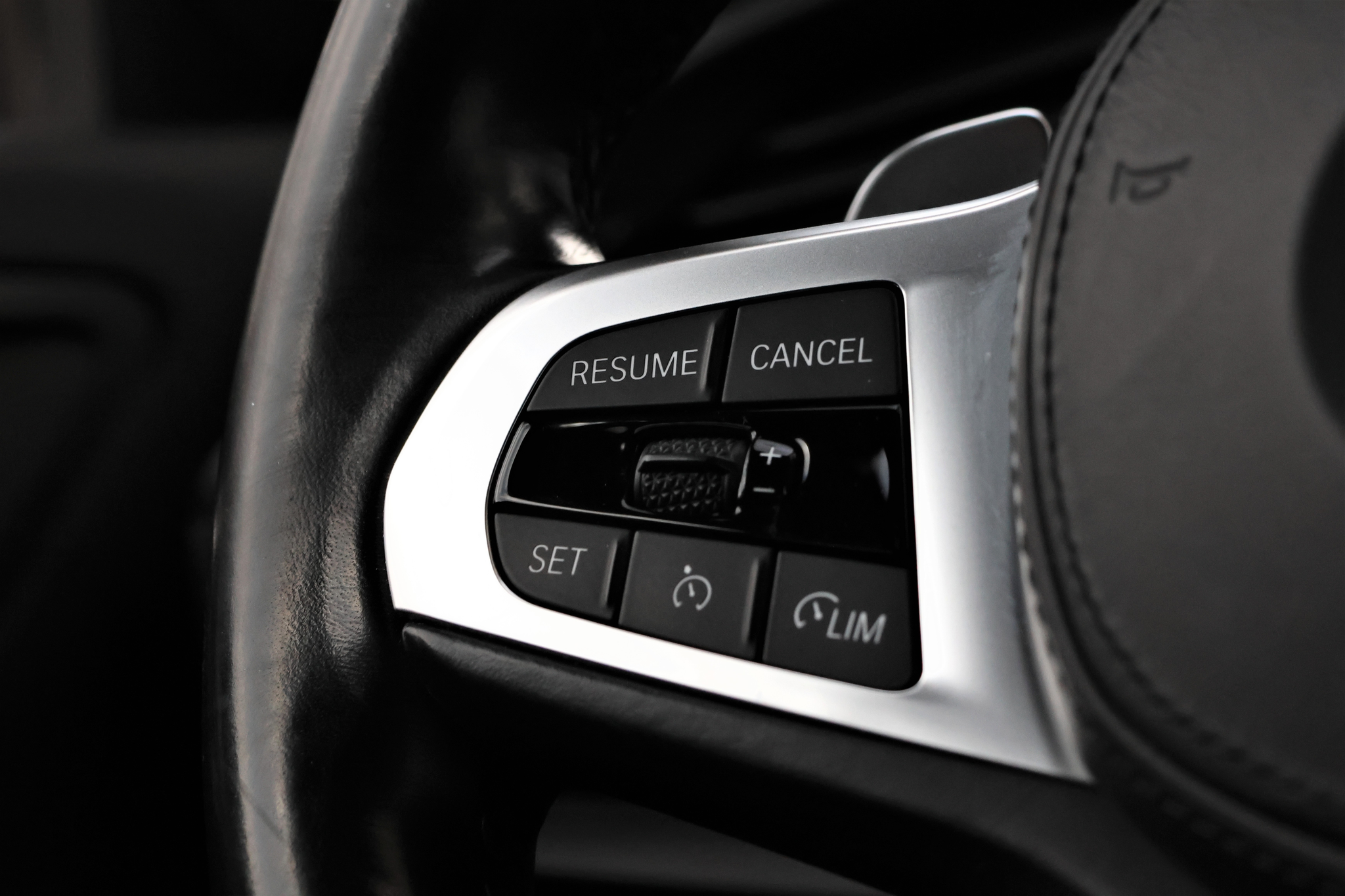 listing desktop thumbnail image 15