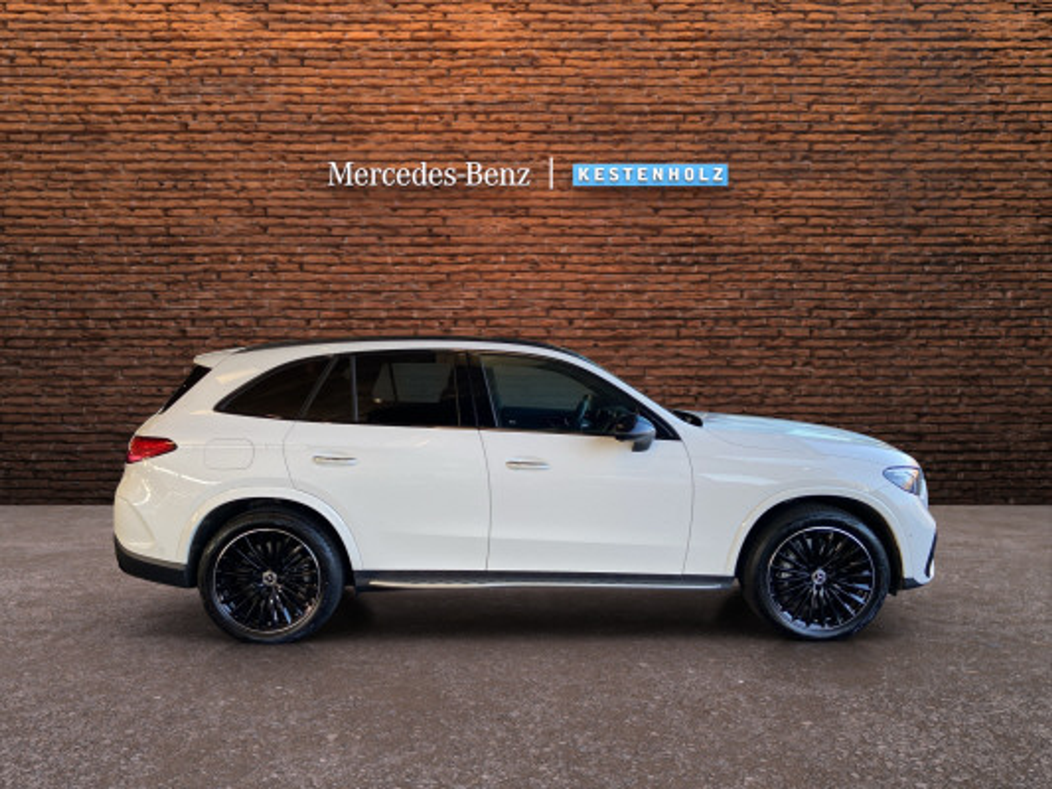 listing desktop thumbnail image 2