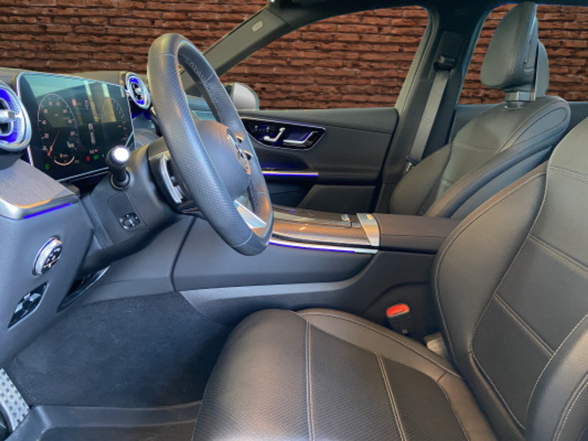 listing desktop thumbnail image 11