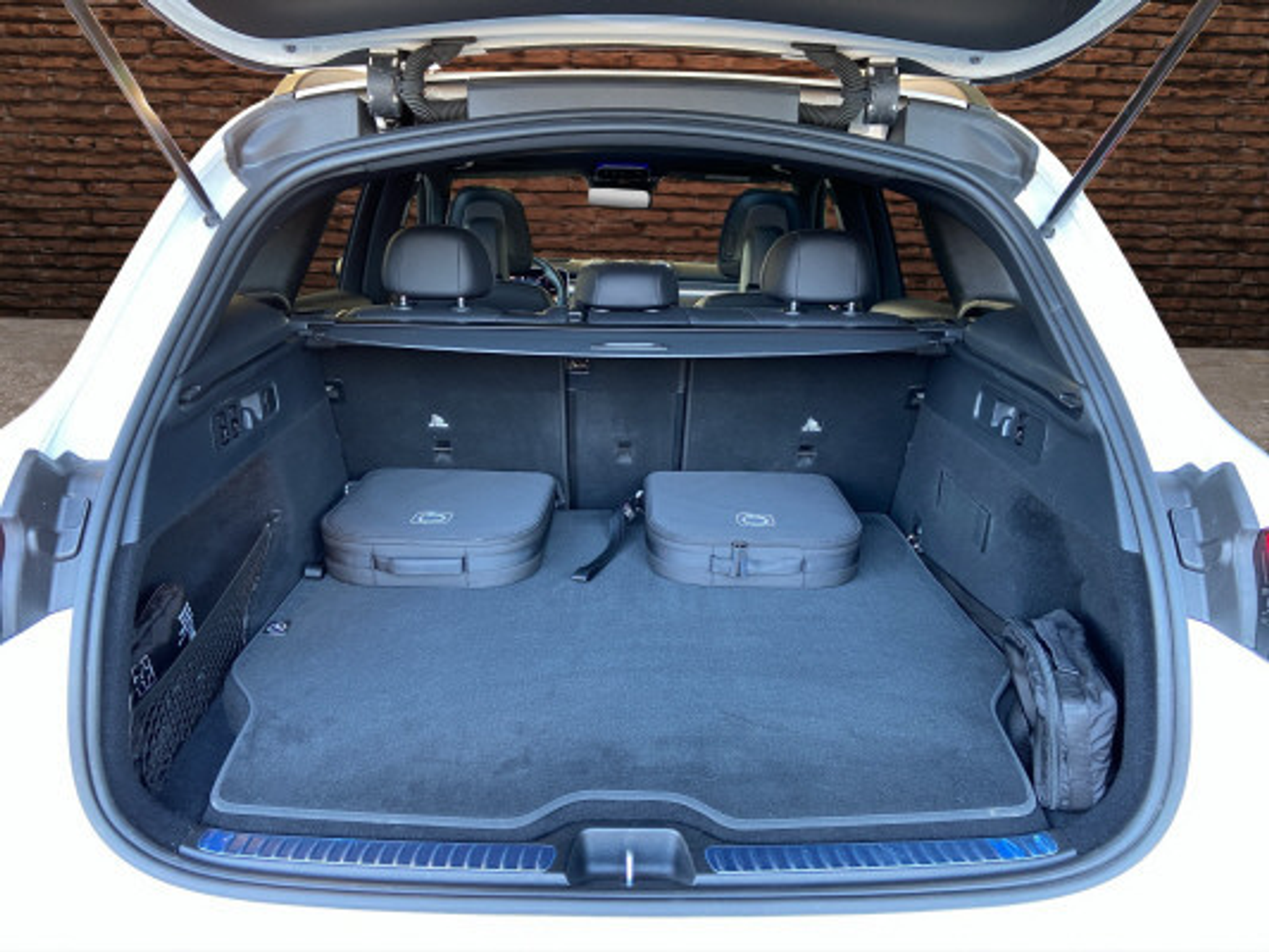 listing desktop thumbnail image 7