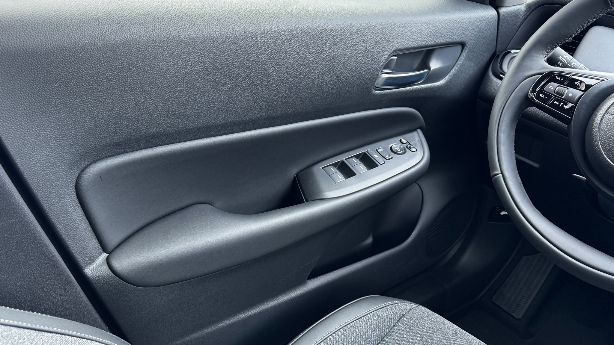 listing desktop thumbnail image 9