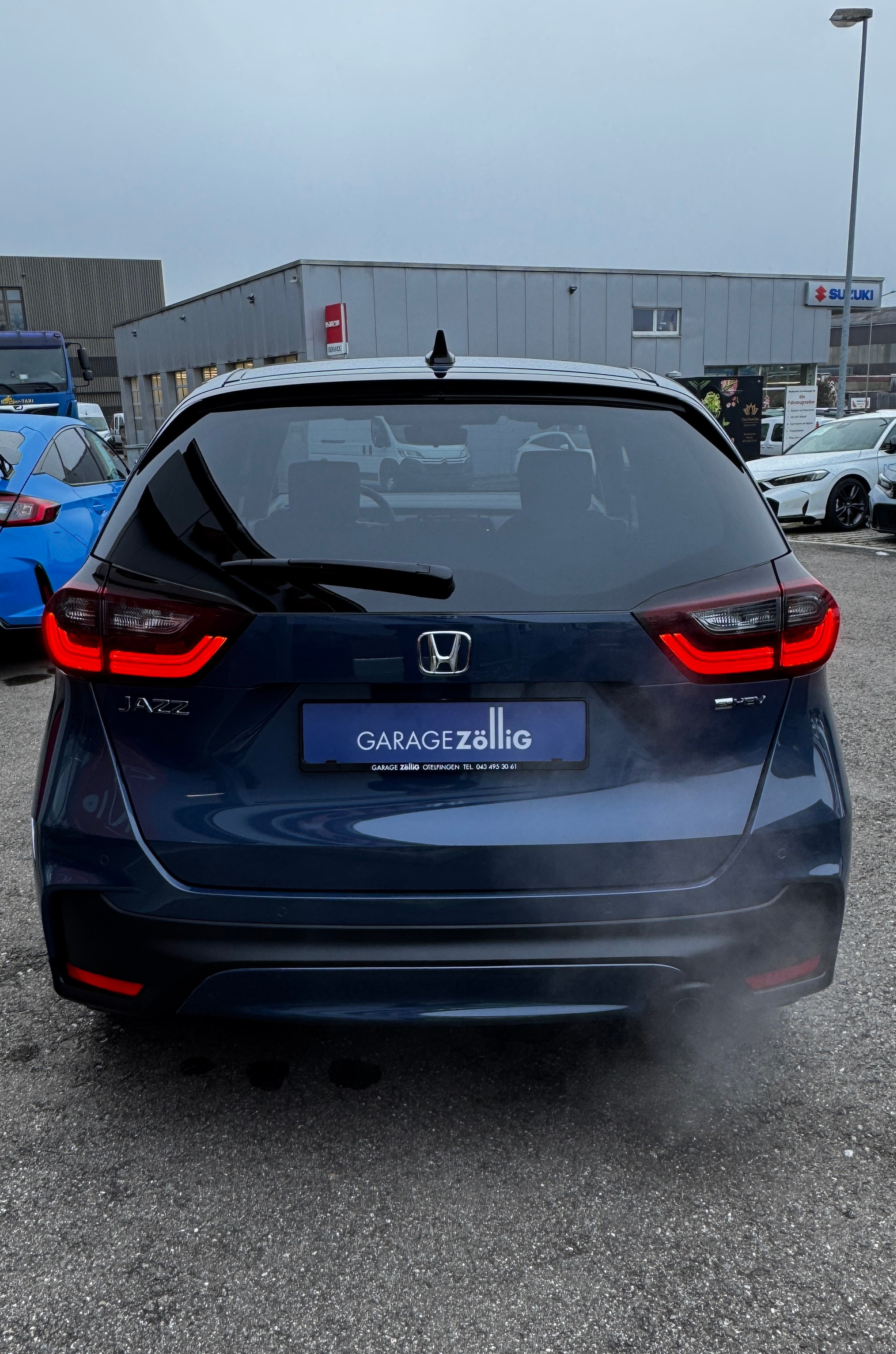 listing desktop thumbnail image 5