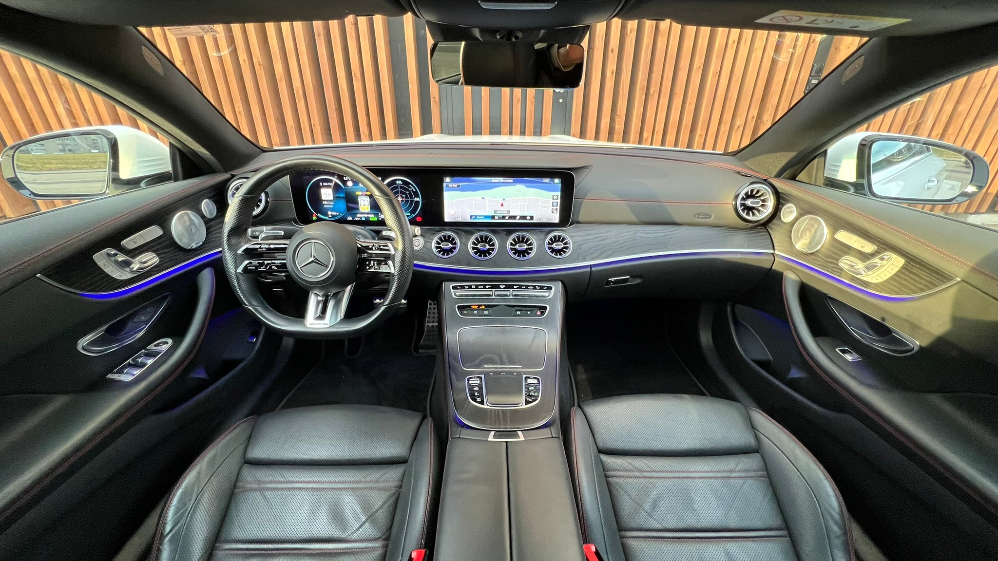 listing desktop thumbnail image 17