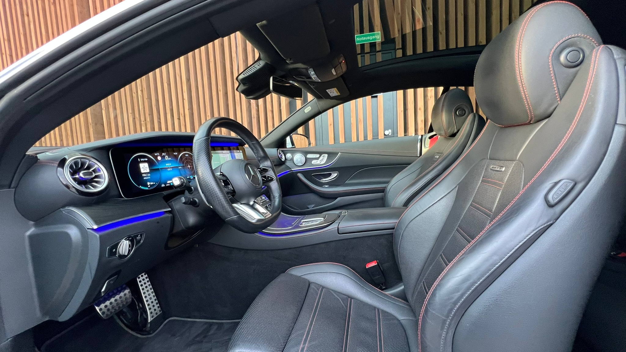 listing desktop thumbnail image 22